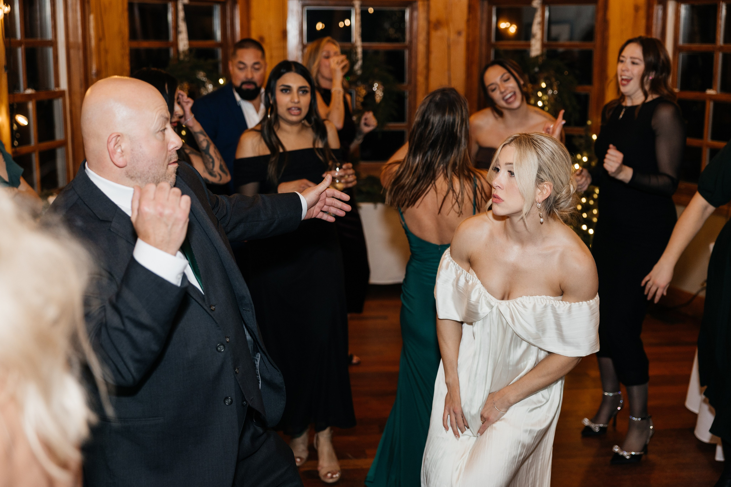Winter wedding. Emerald lake lodge. Affordable Photographer in Calgary — Tetiana Shuhai