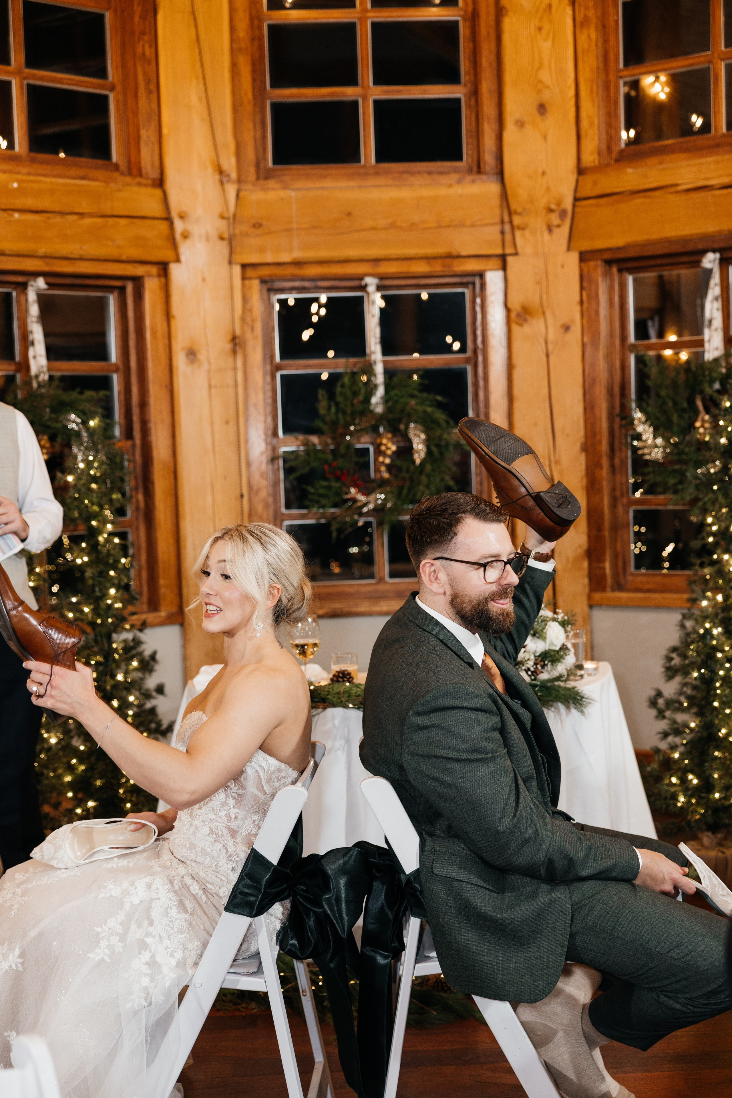 Winter wedding. Emerald lake lodge. Affordable Photographer in Calgary — Tetiana Shuhai
