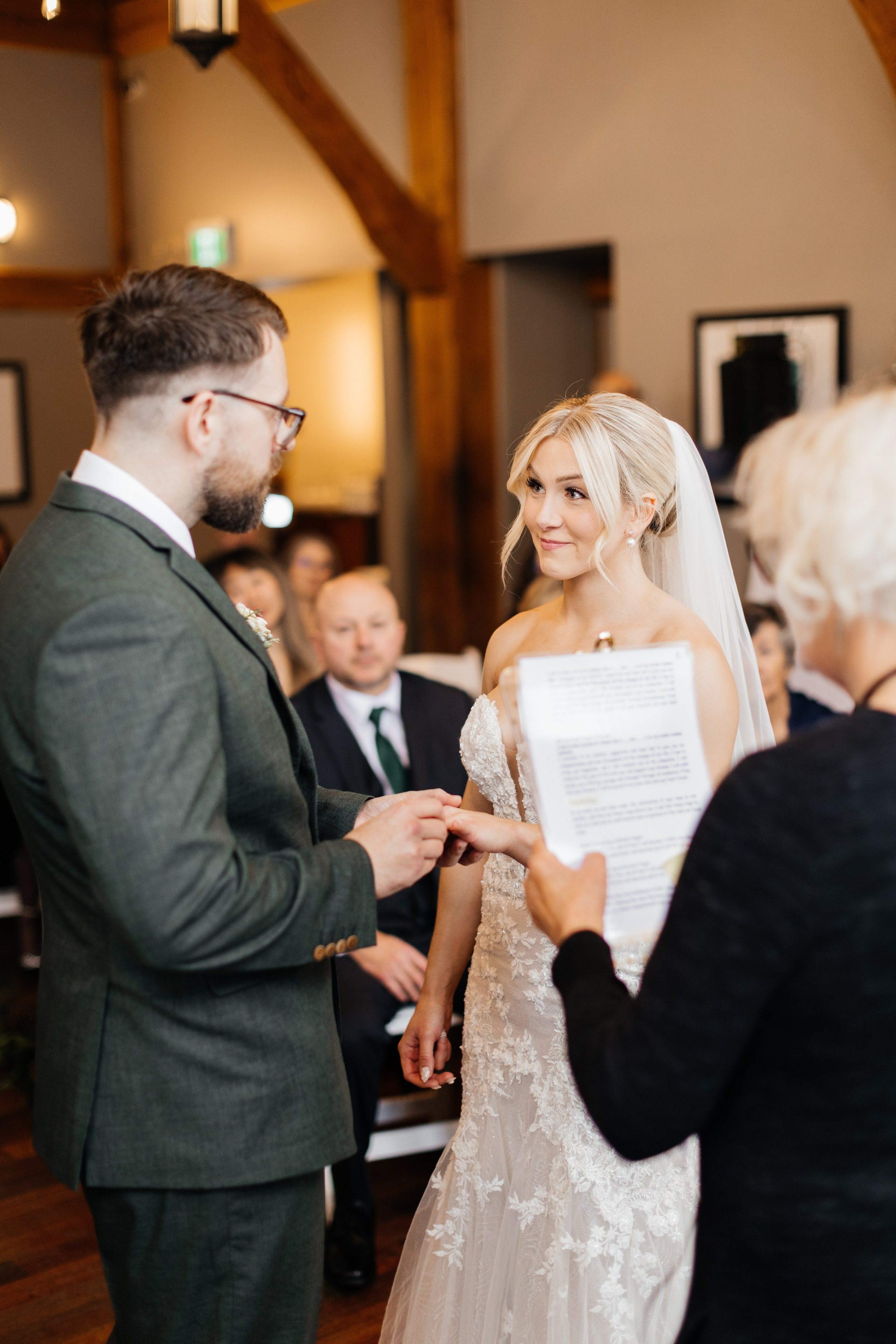 Winter wedding. Emerald lake lodge. Affordable Photographer in Calgary — Tetiana Shuhai
