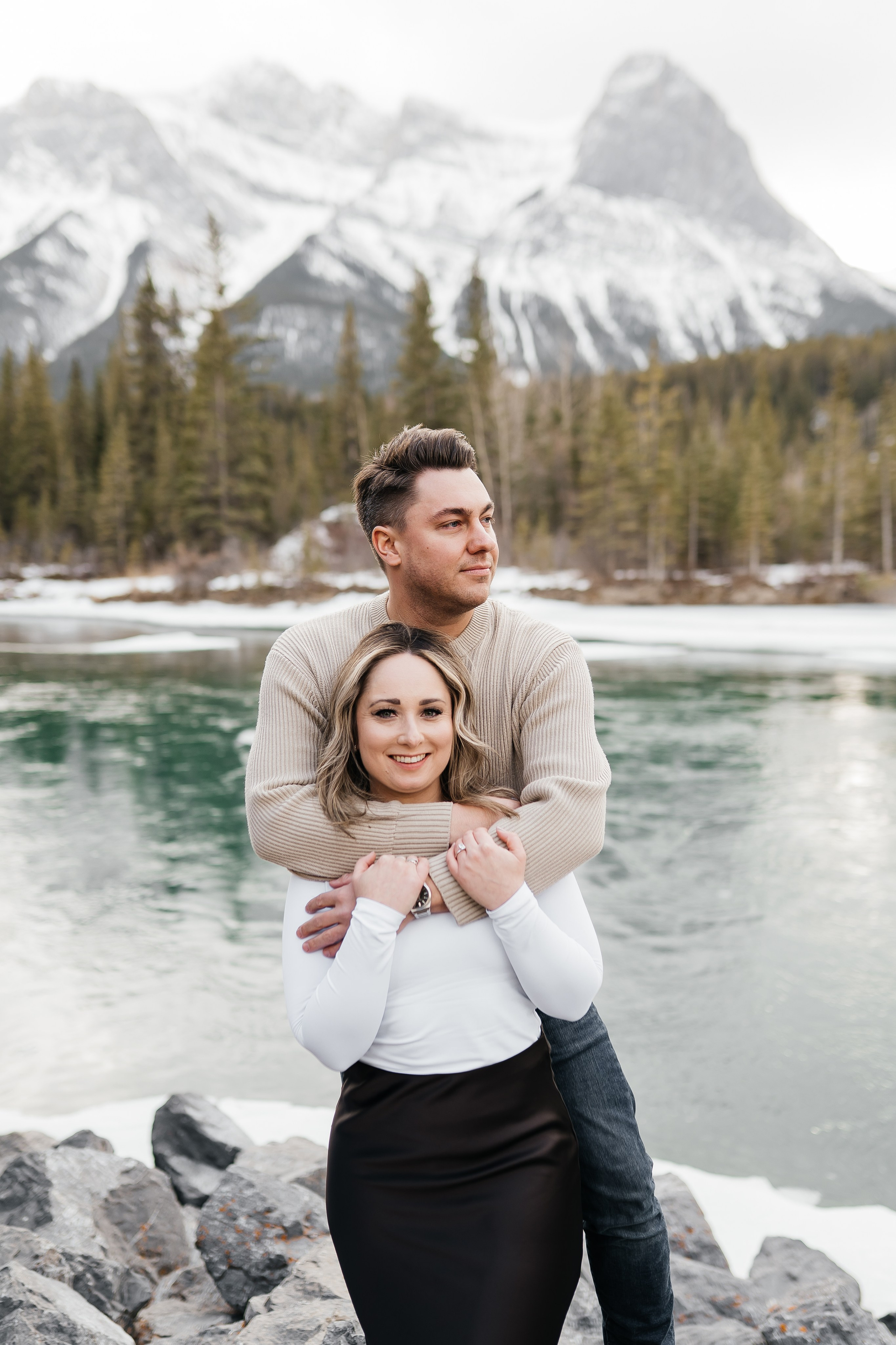Top 7 Best Photoshoot Locations in Banff and Canmore for Families, Engagements, and Weddings