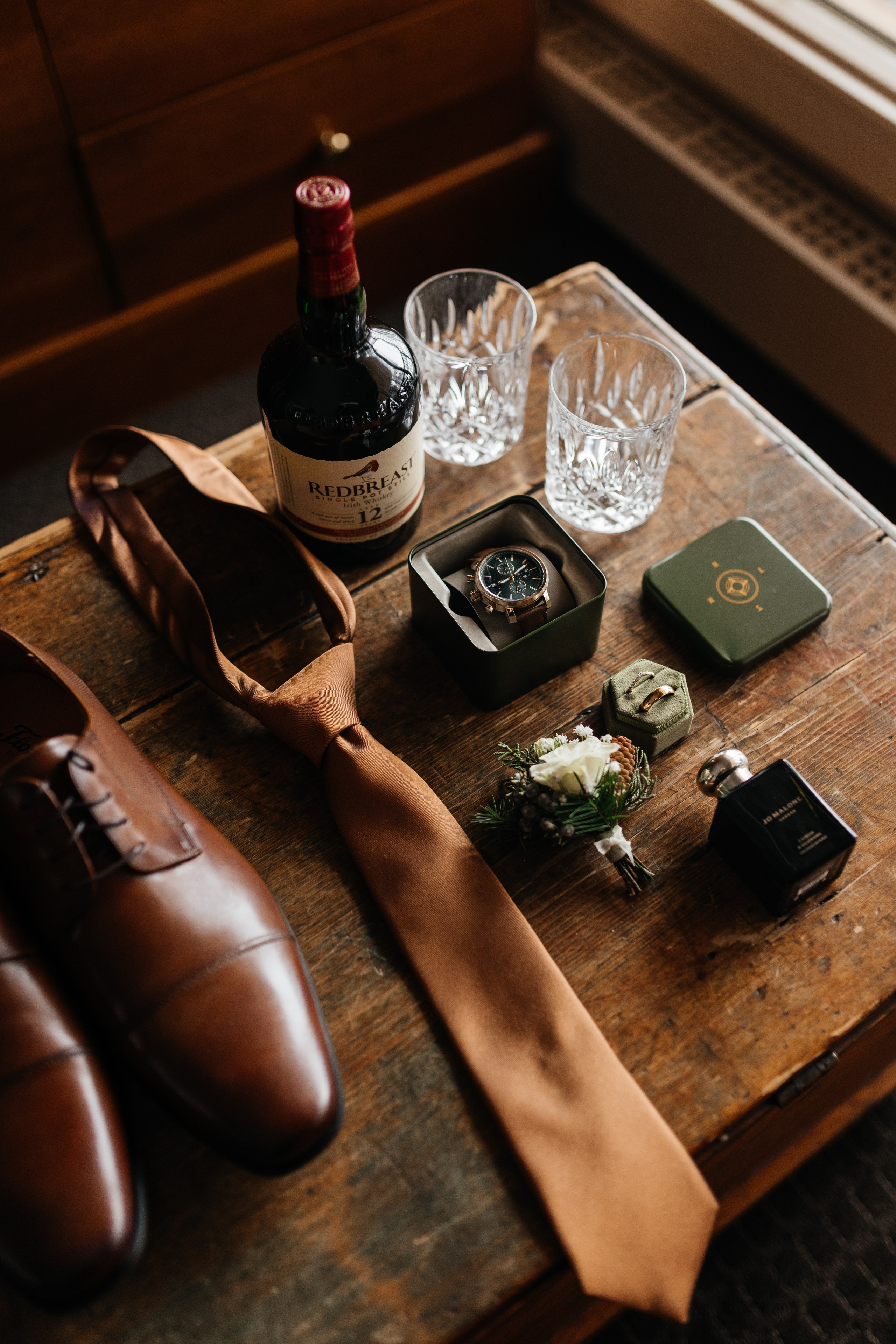 Winter wedding. Emerald lake lodge. Affordable Photographer in Calgary — Tetiana Shuhai