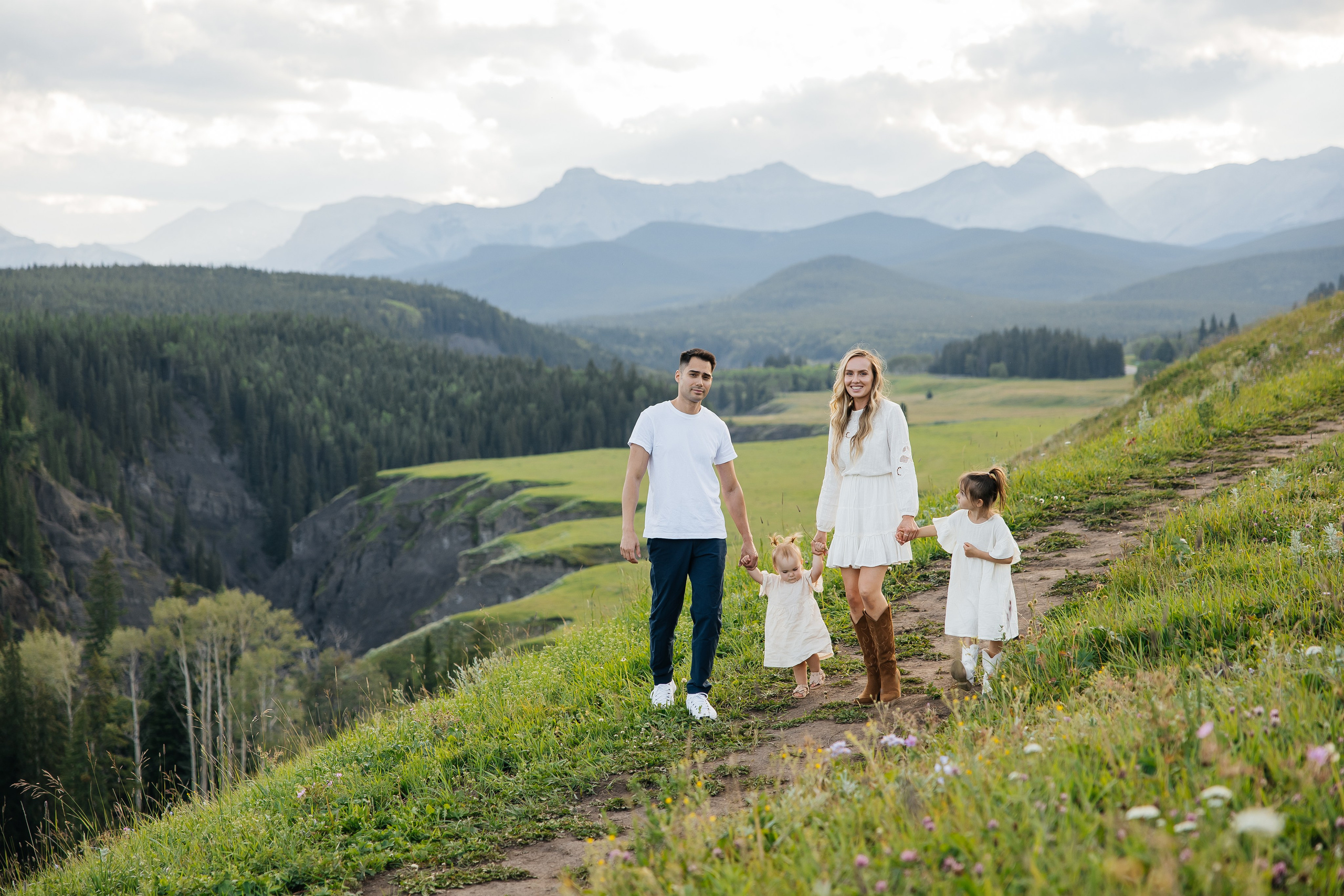 Family. Bighorh lookout