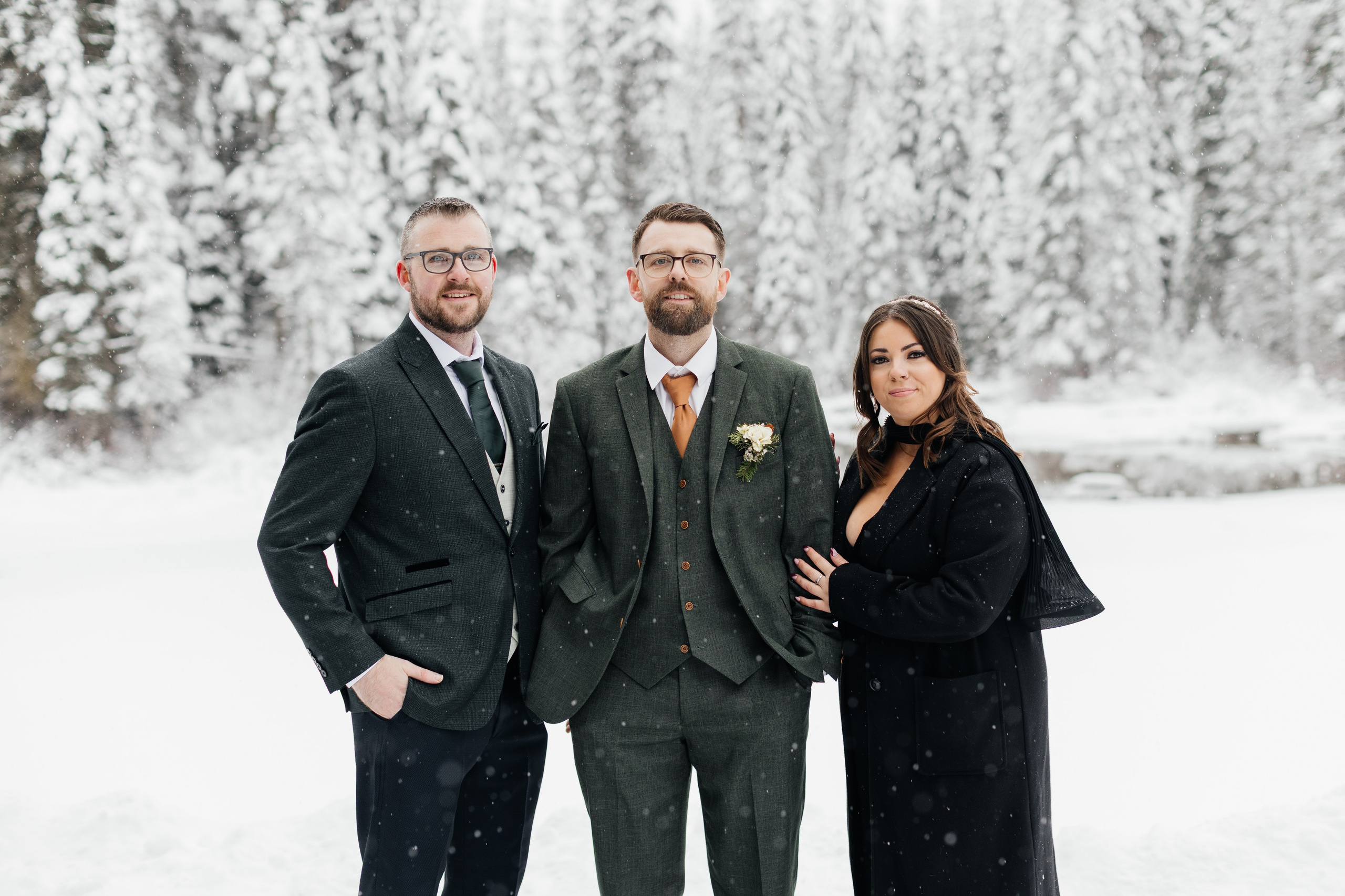 Winter wedding. Emerald lake lodge. Affordable Photographer in Calgary — Tetiana Shuhai