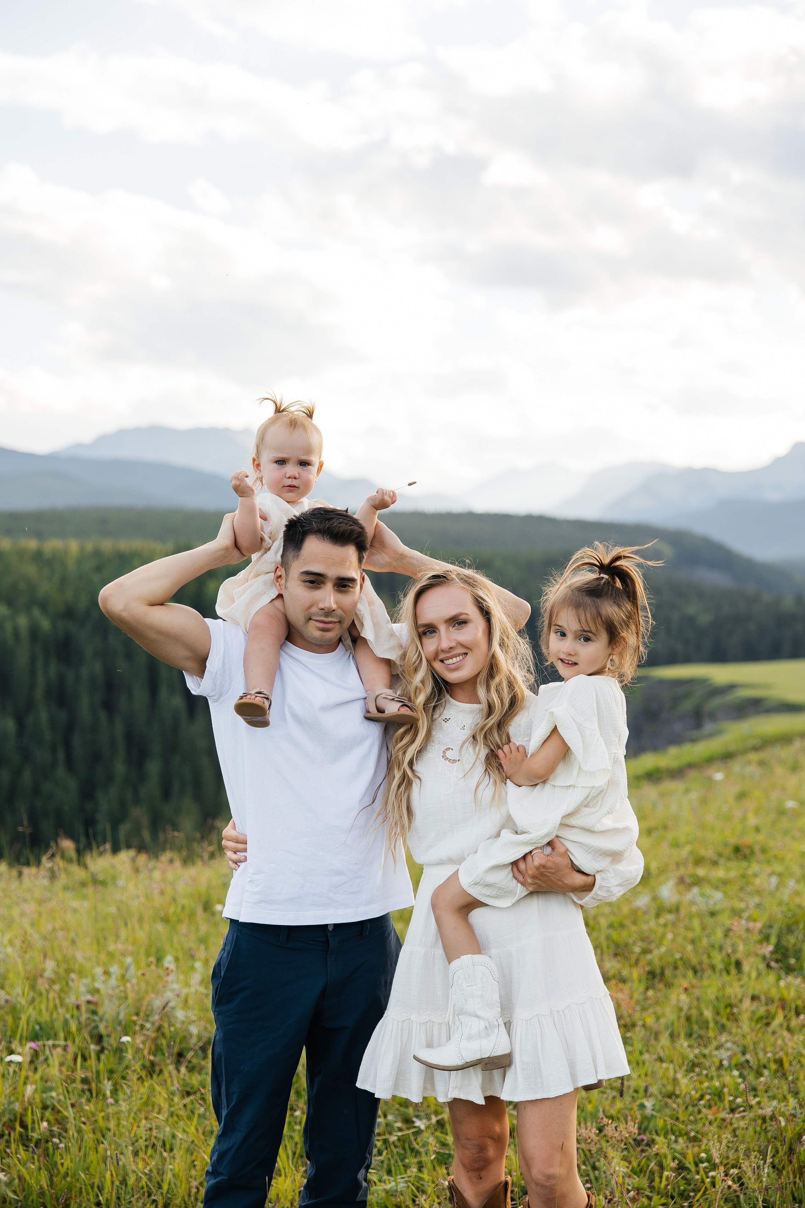 Family. Bighorh lookout