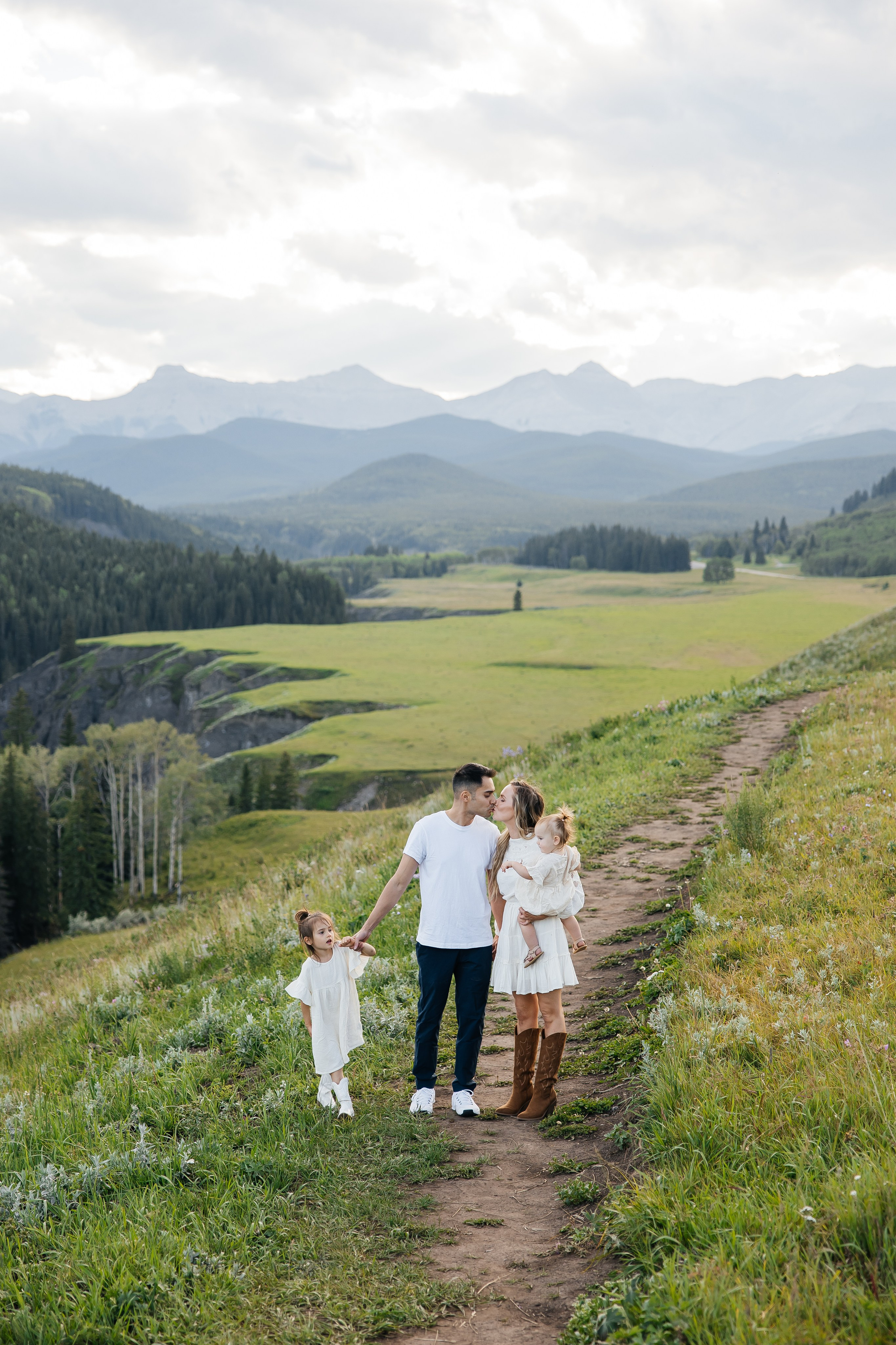 Family. Bighorh lookout