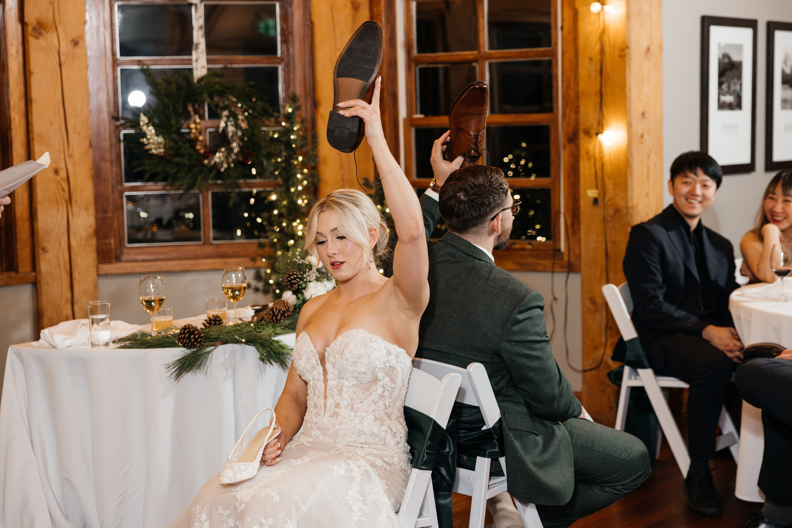 Winter wedding. Emerald lake lodge. Affordable Photographer in Calgary — Tetiana Shuhai
