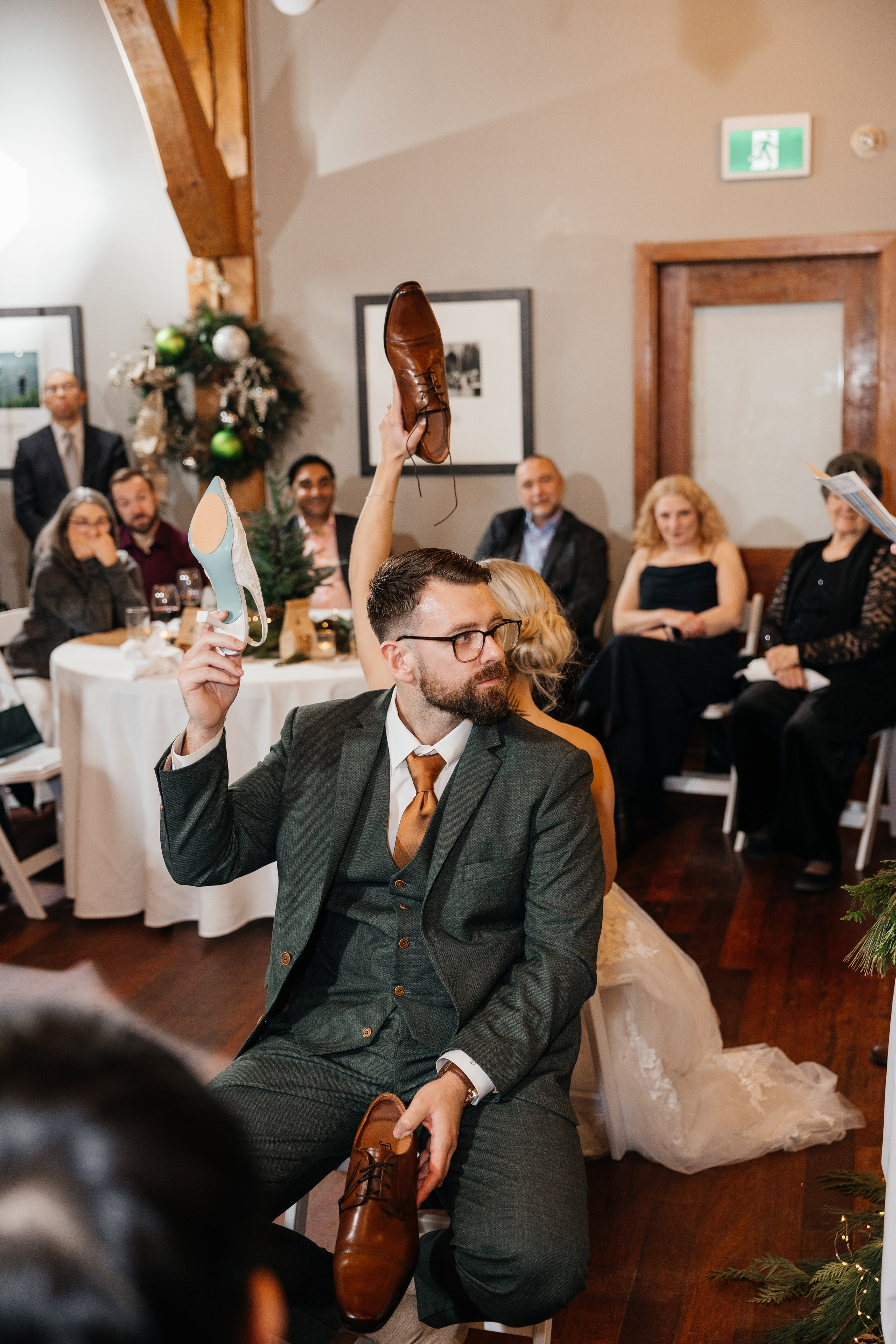 Winter wedding. Emerald lake lodge. Affordable Photographer in Calgary — Tetiana Shuhai