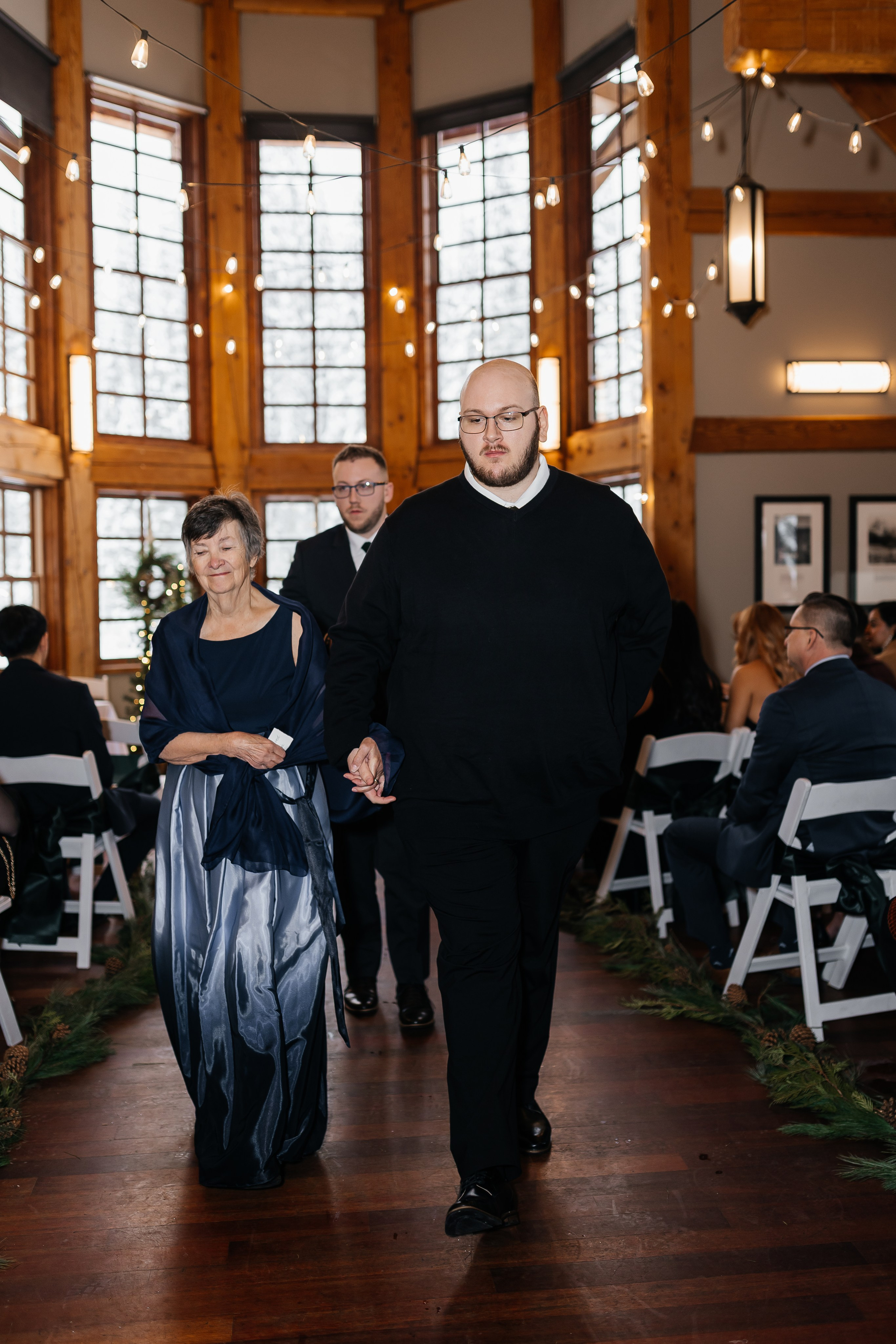 Winter wedding. Emerald lake lodge. Affordable Photographer in Calgary — Tetiana Shuhai