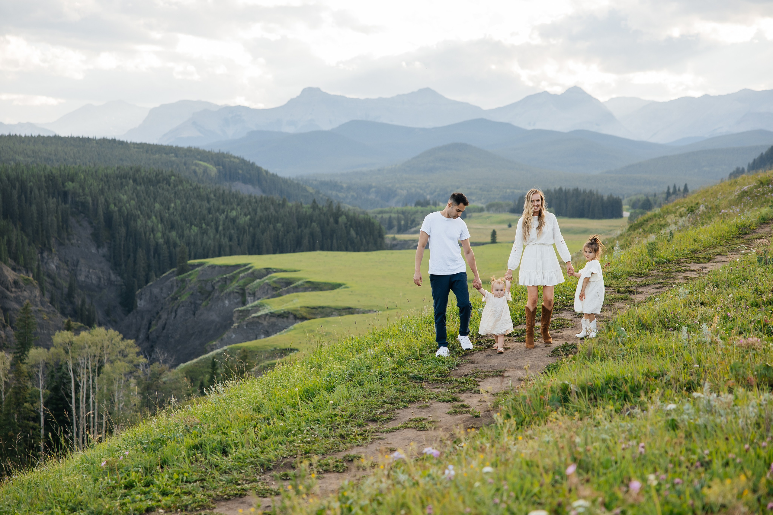 Family. Bighorh lookout