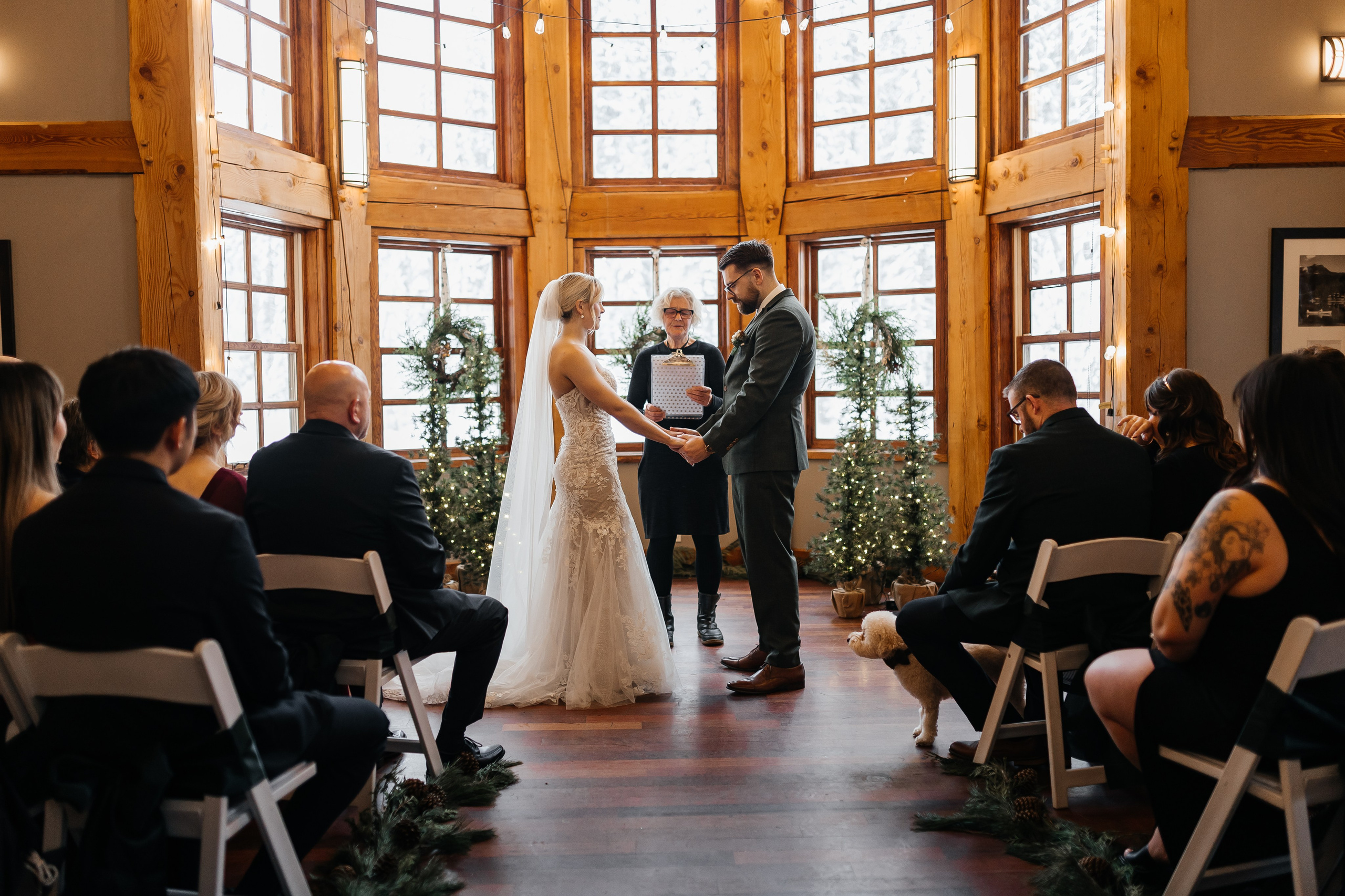 Winter wedding. Emerald lake lodge. Affordable Photographer in Calgary — Tetiana Shuhai