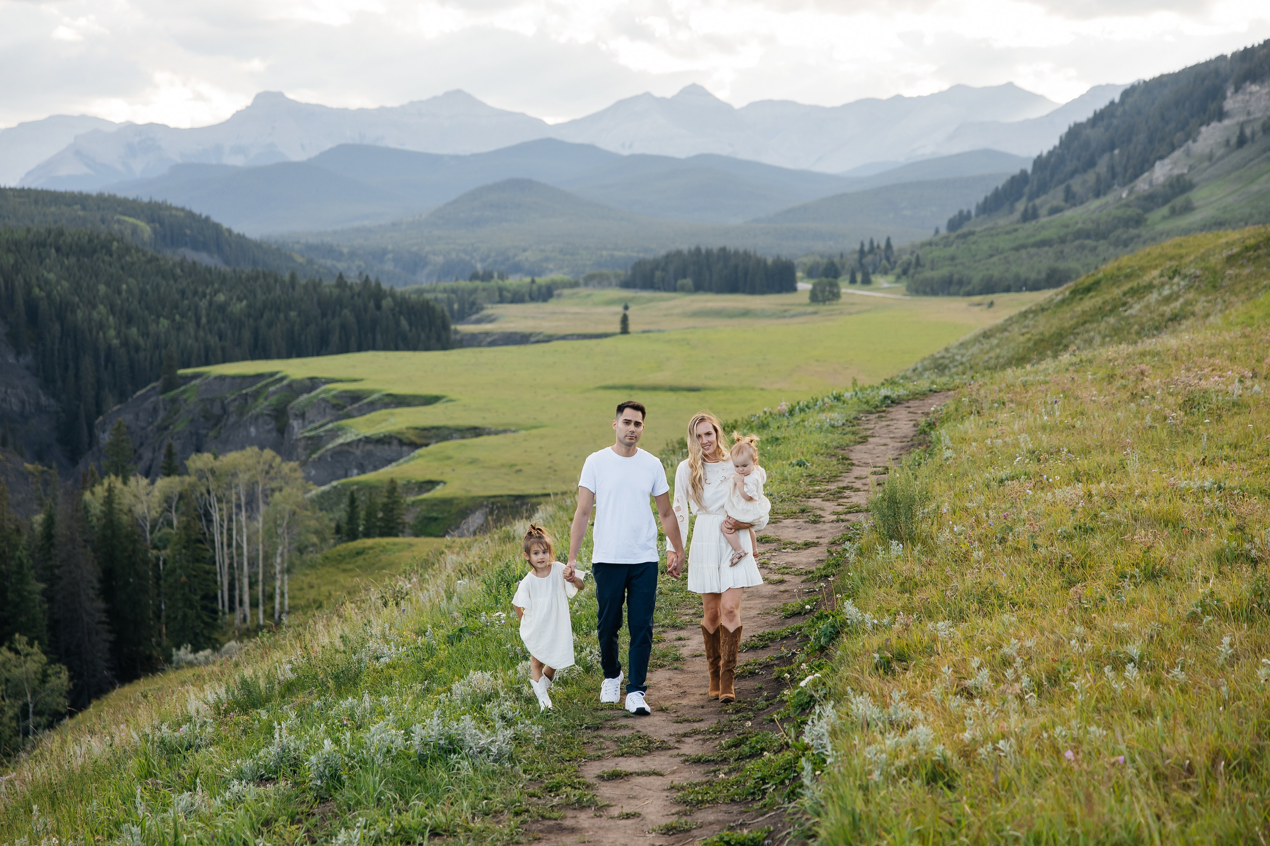 Family. Bighorh lookout