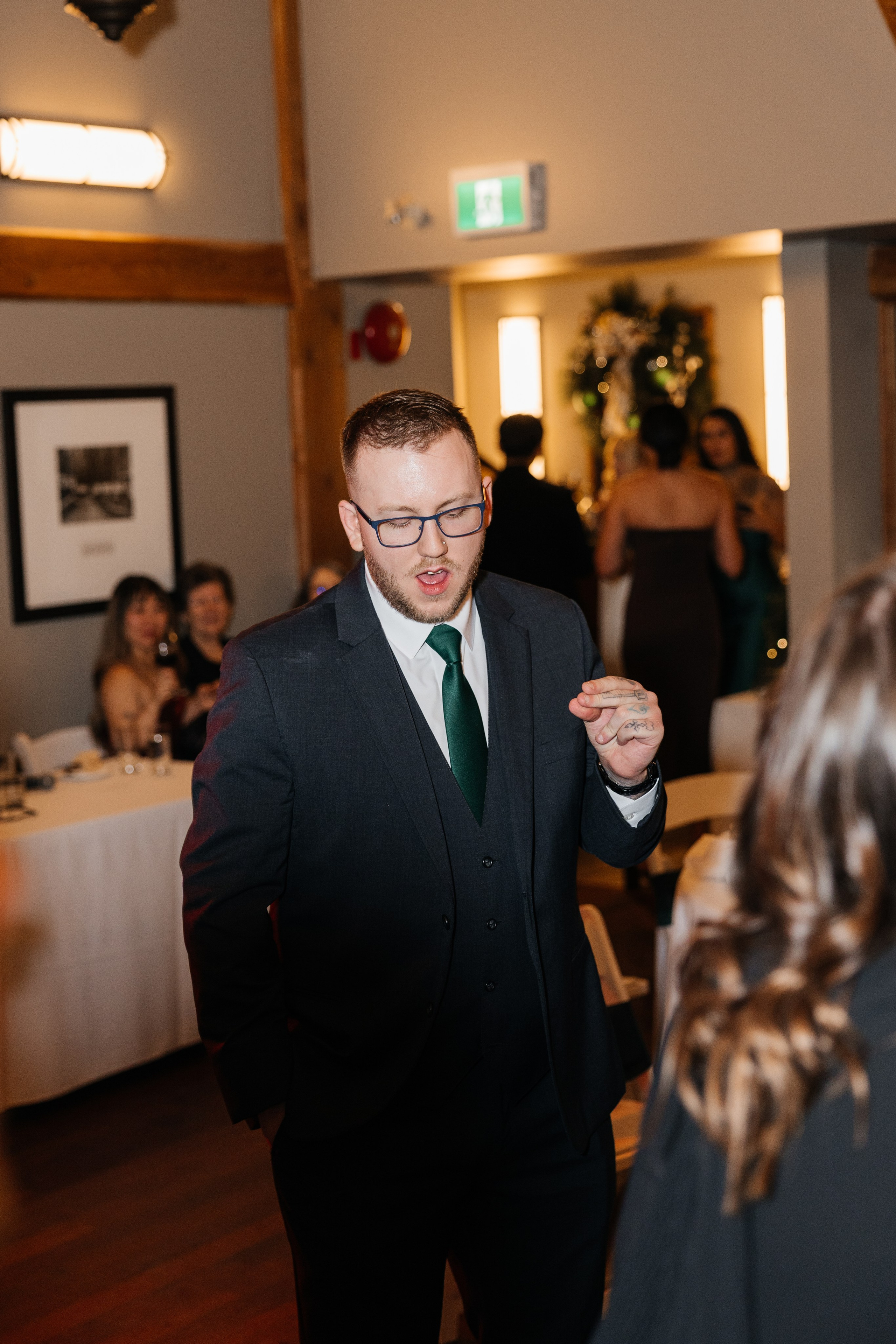 Winter wedding. Emerald lake lodge. Affordable Photographer in Calgary — Tetiana Shuhai