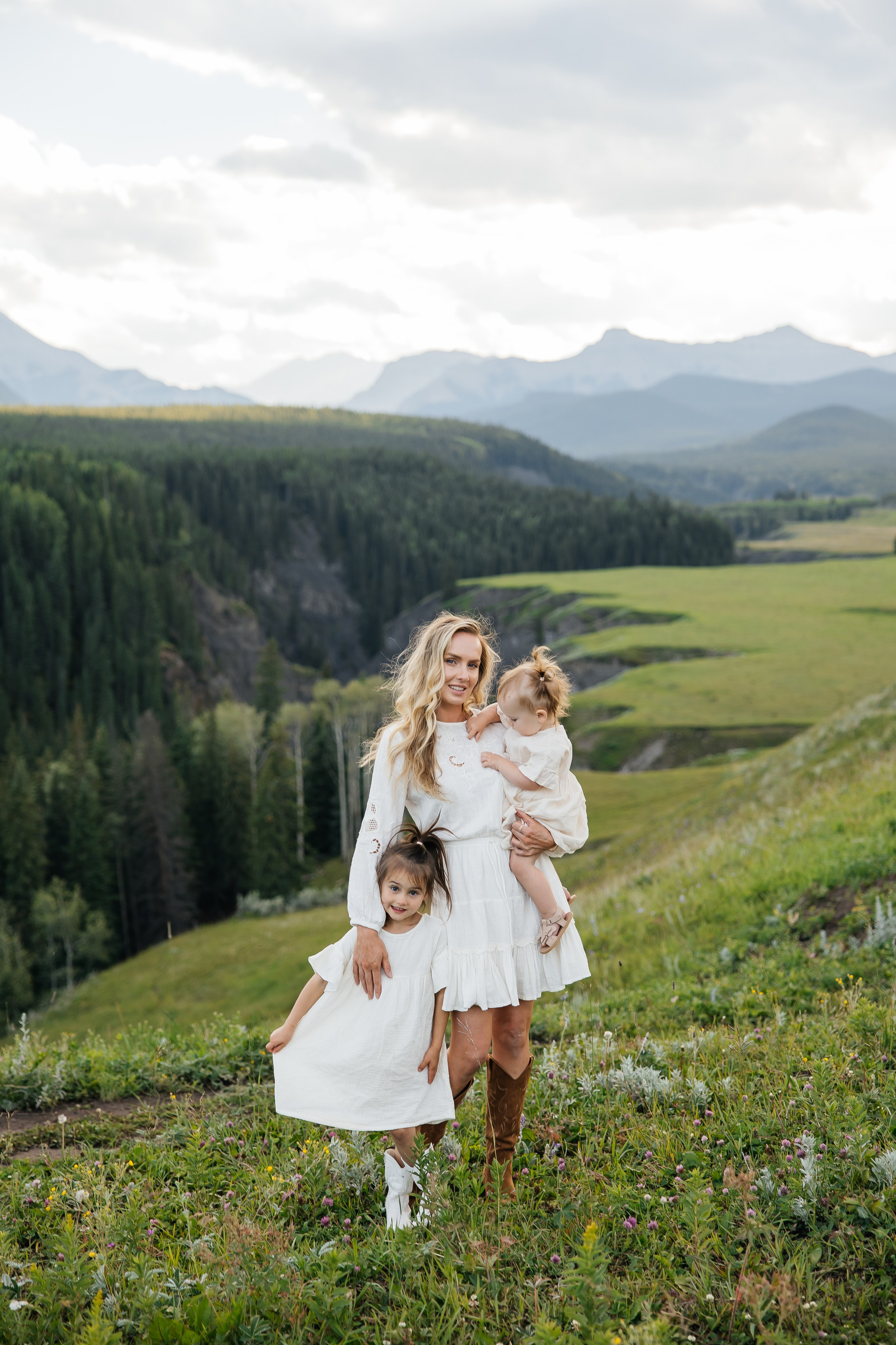 Family. Bighorh lookout