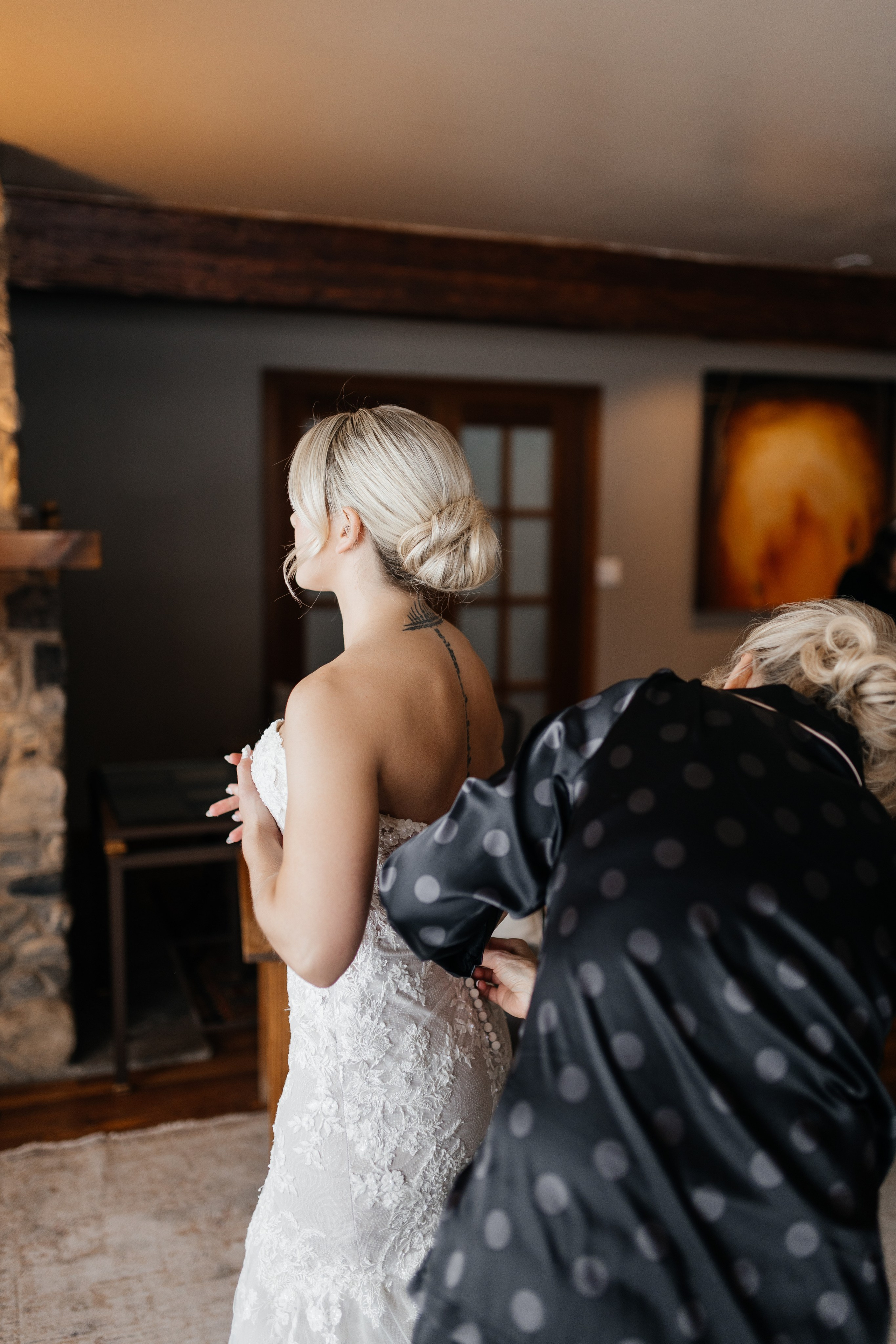 Winter wedding. Emerald lake lodge. Affordable Photographer in Calgary — Tetiana Shuhai