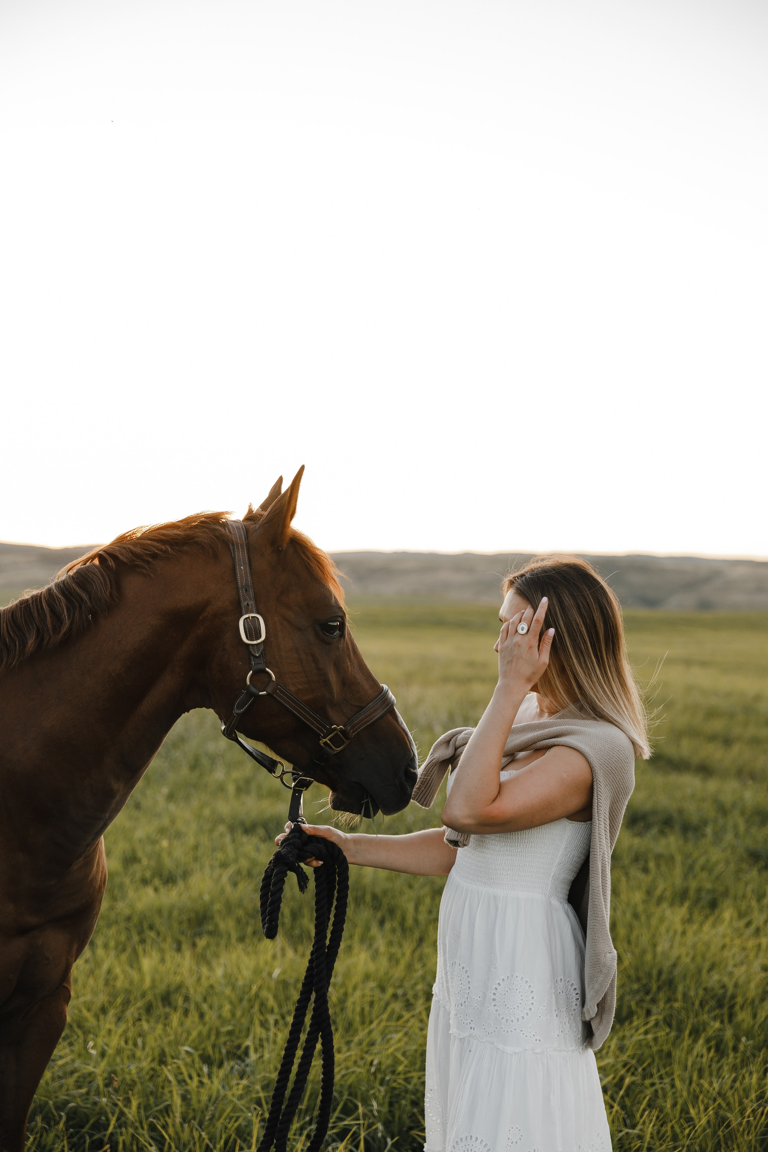 Maria. Sunset photoshoot with hourse