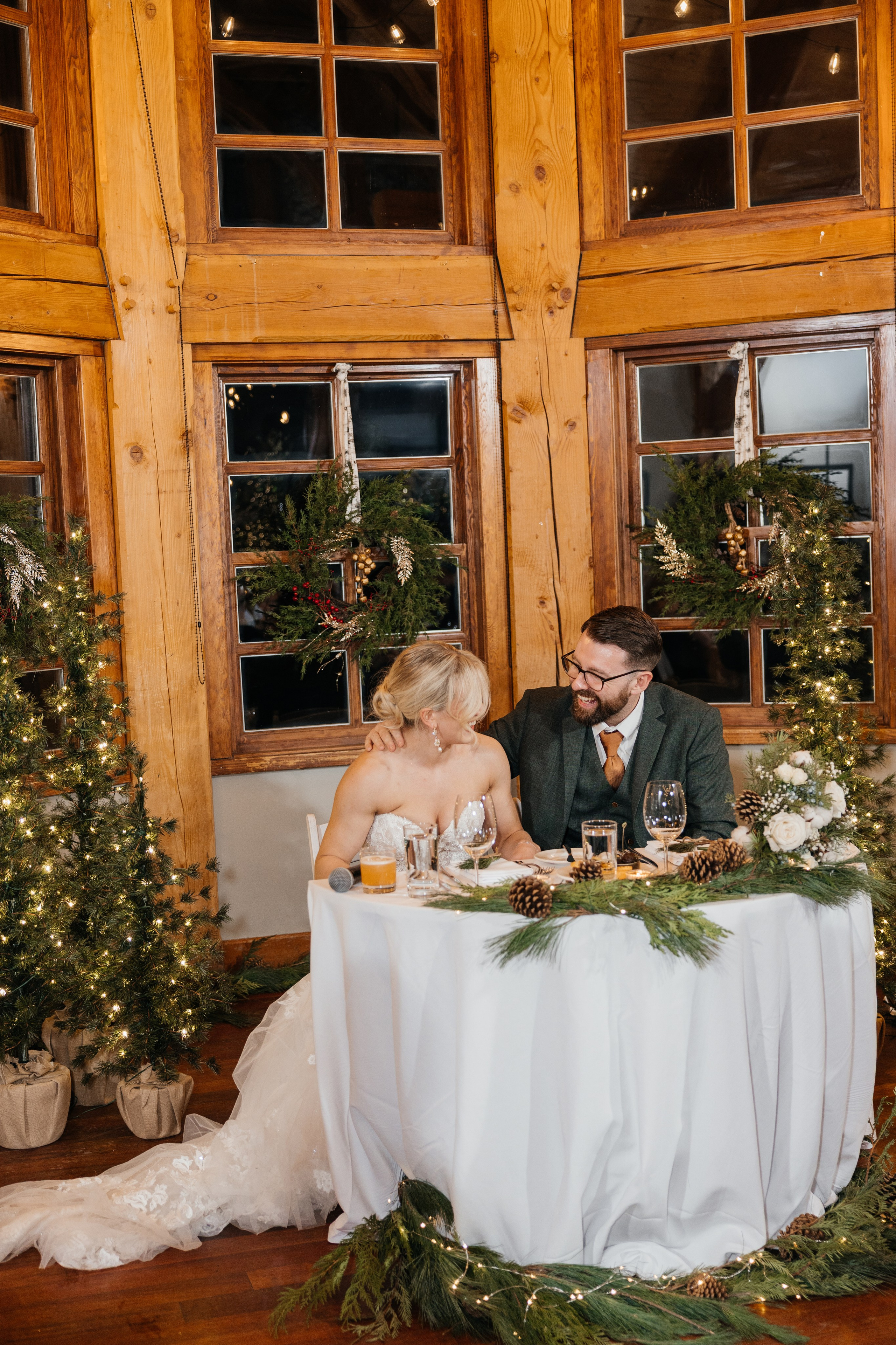 Winter wedding. Emerald lake lodge. Affordable Photographer in Calgary — Tetiana Shuhai