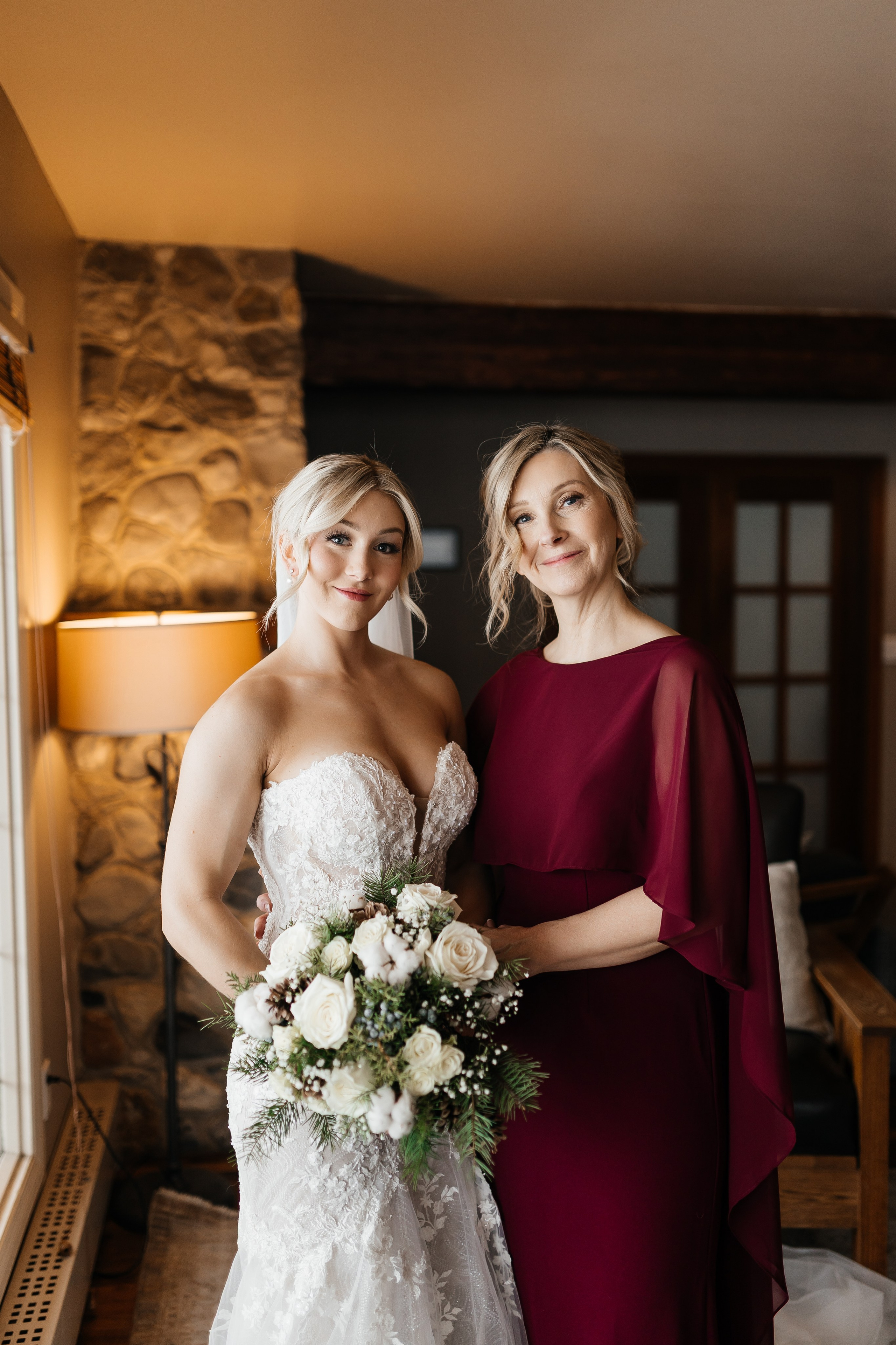 Winter wedding. Emerald lake lodge. Affordable Photographer in Calgary — Tetiana Shuhai