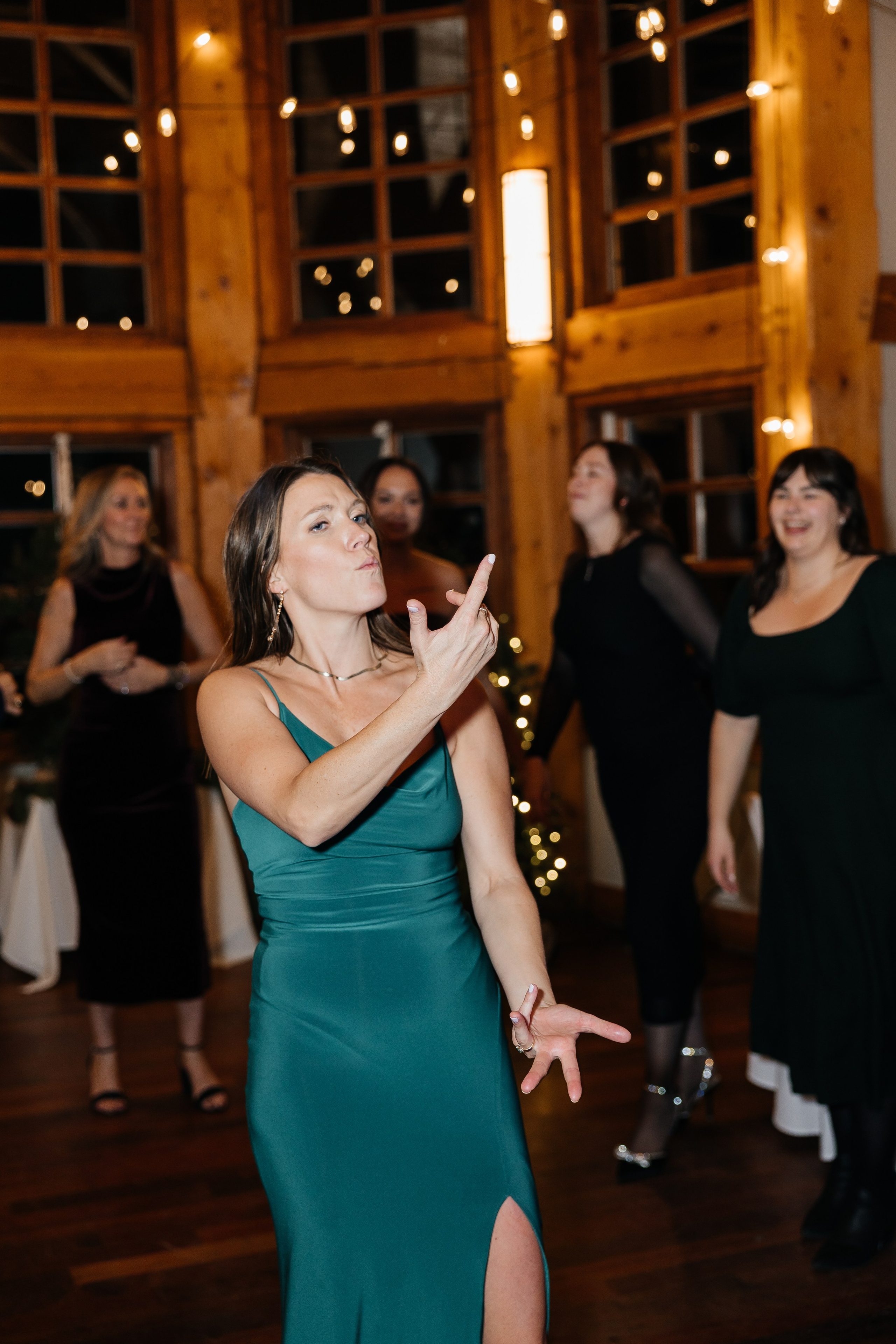 Winter wedding. Emerald lake lodge. Affordable Photographer in Calgary — Tetiana Shuhai