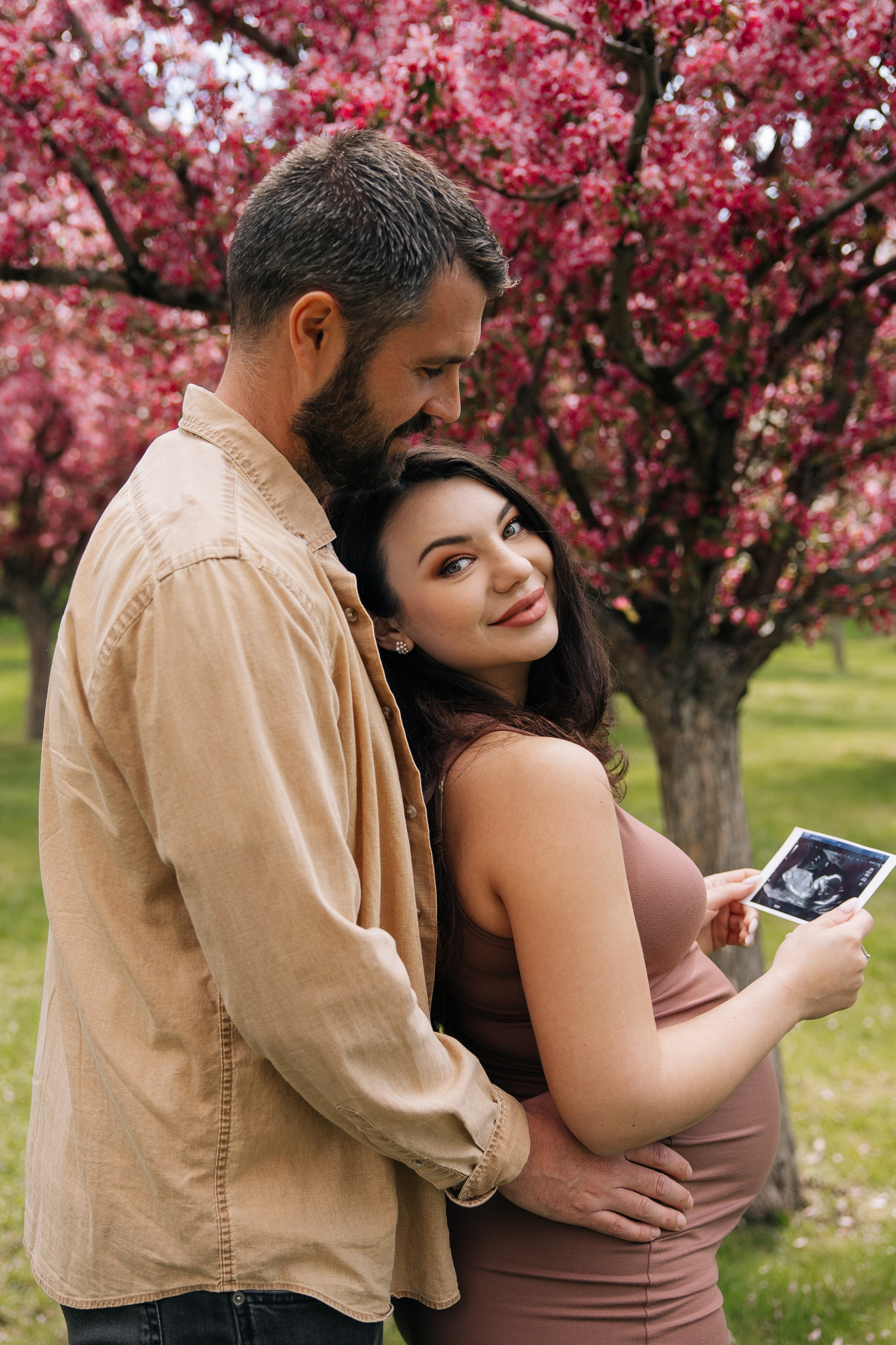 Maternity. Cherry blossom