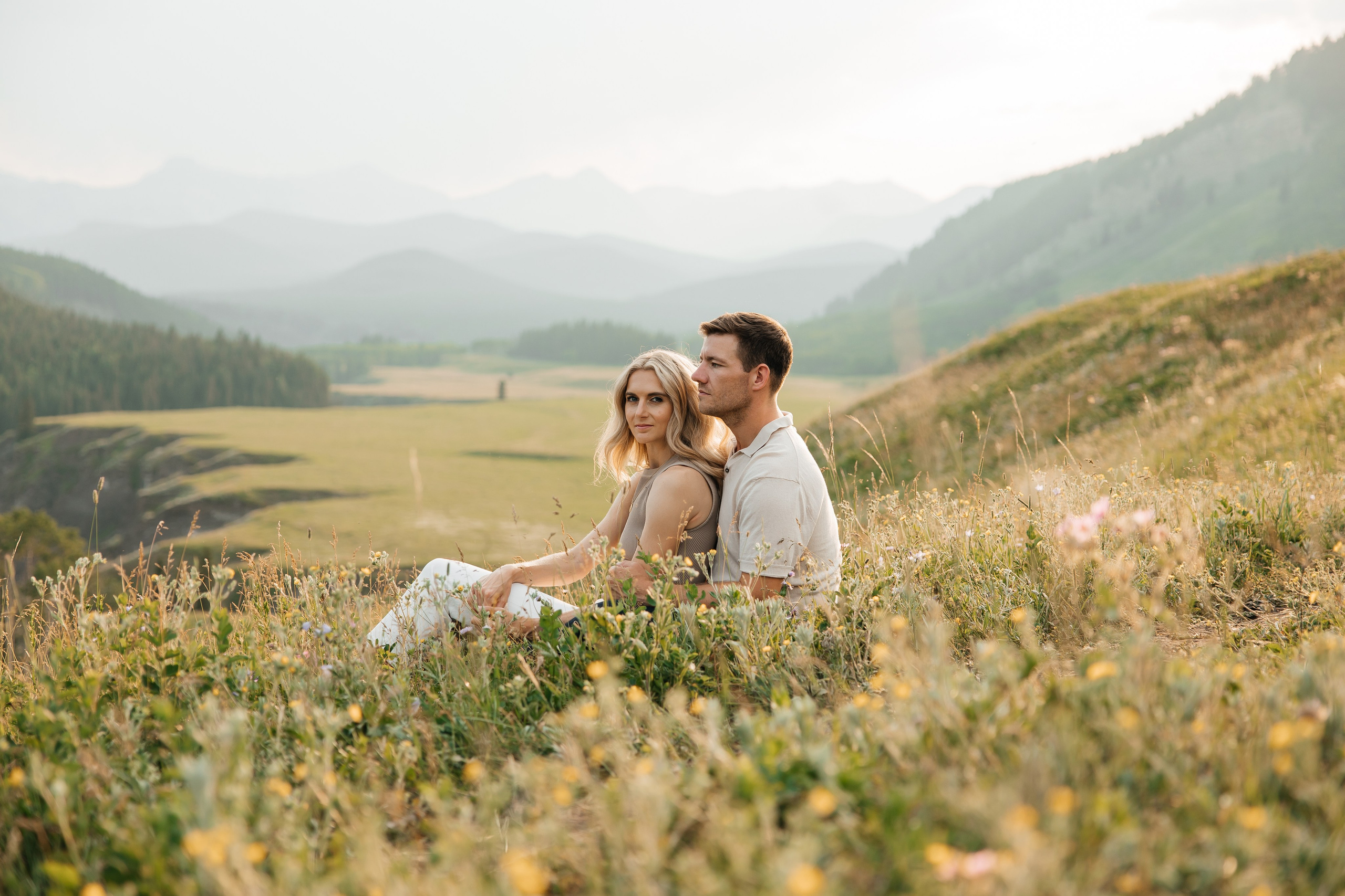 Top 7 Best Photoshoot Locations in Banff and Canmore for Families, Engagements, and Weddings