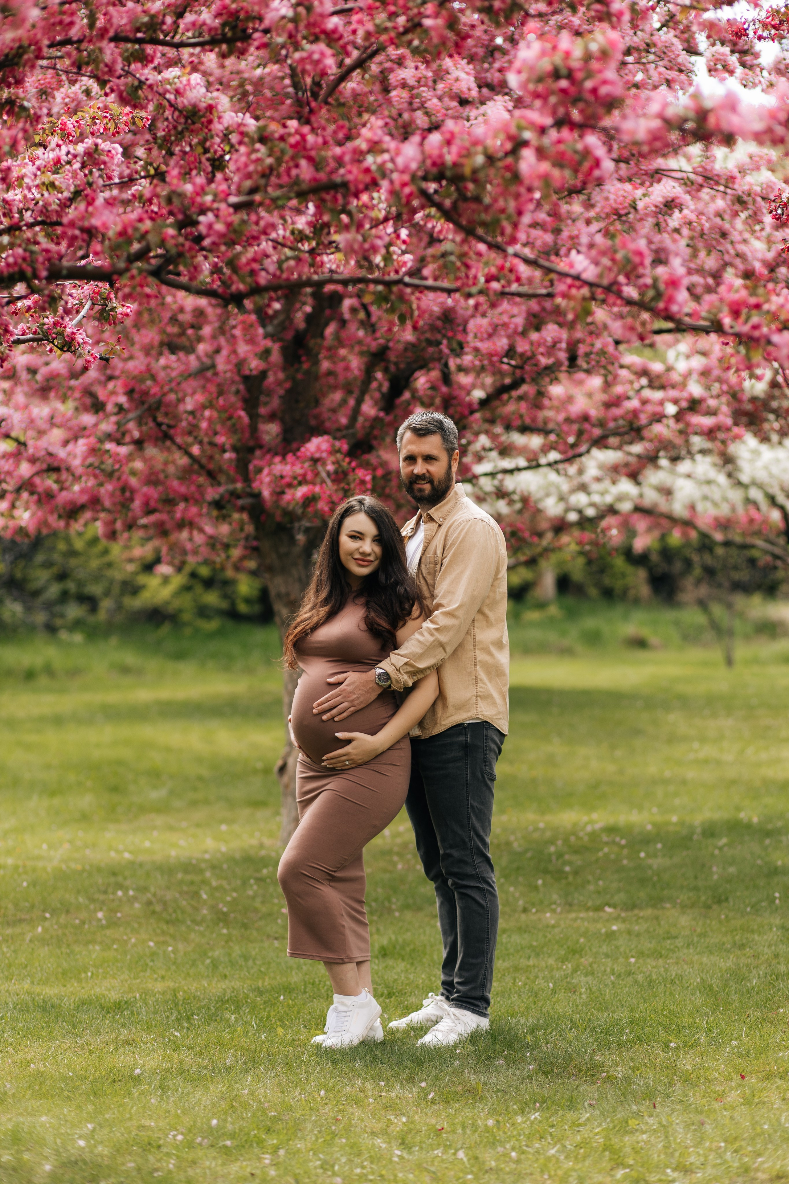 Maternity. Cherry blossom