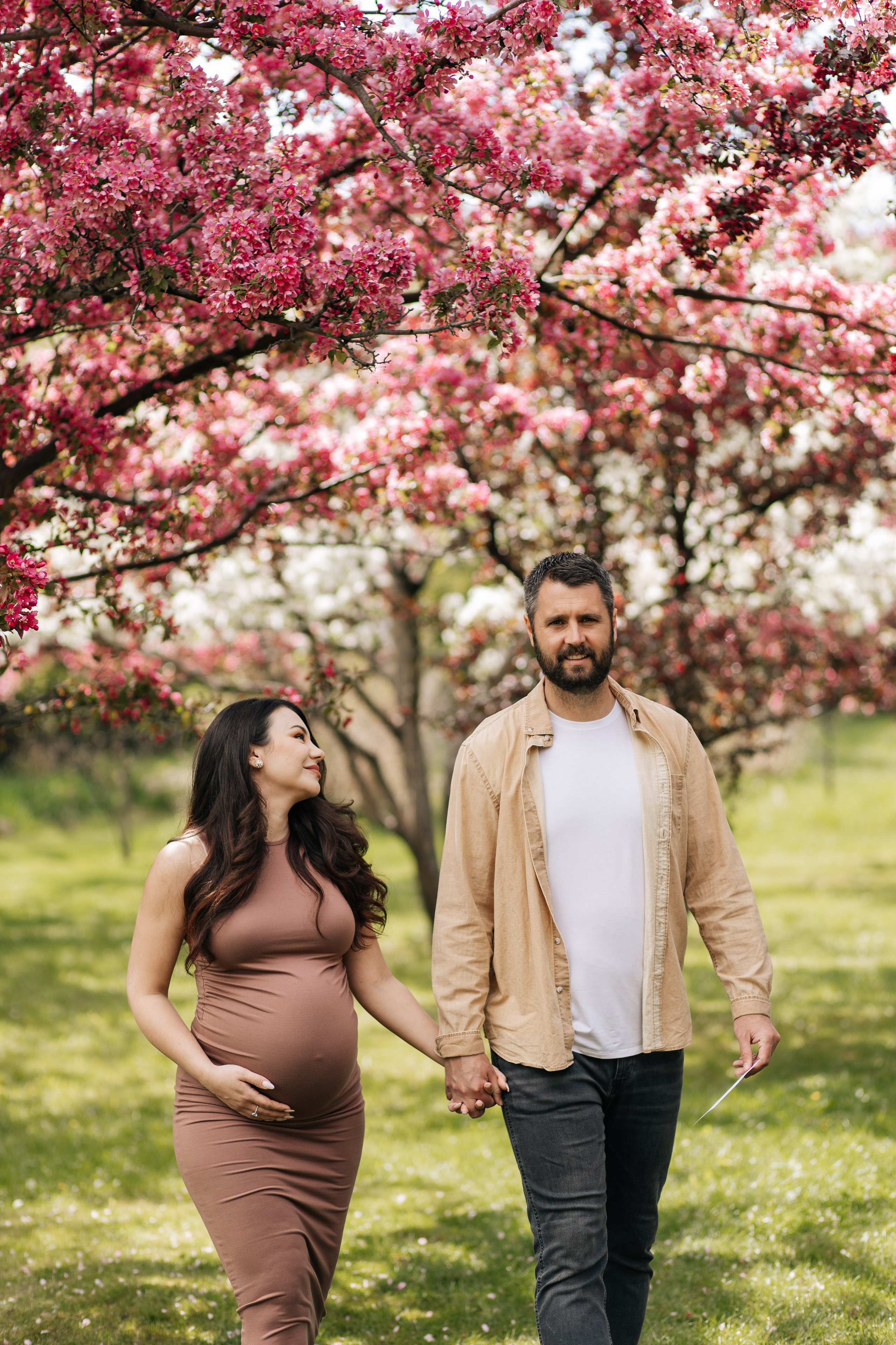 Maternity. Cherry blossom