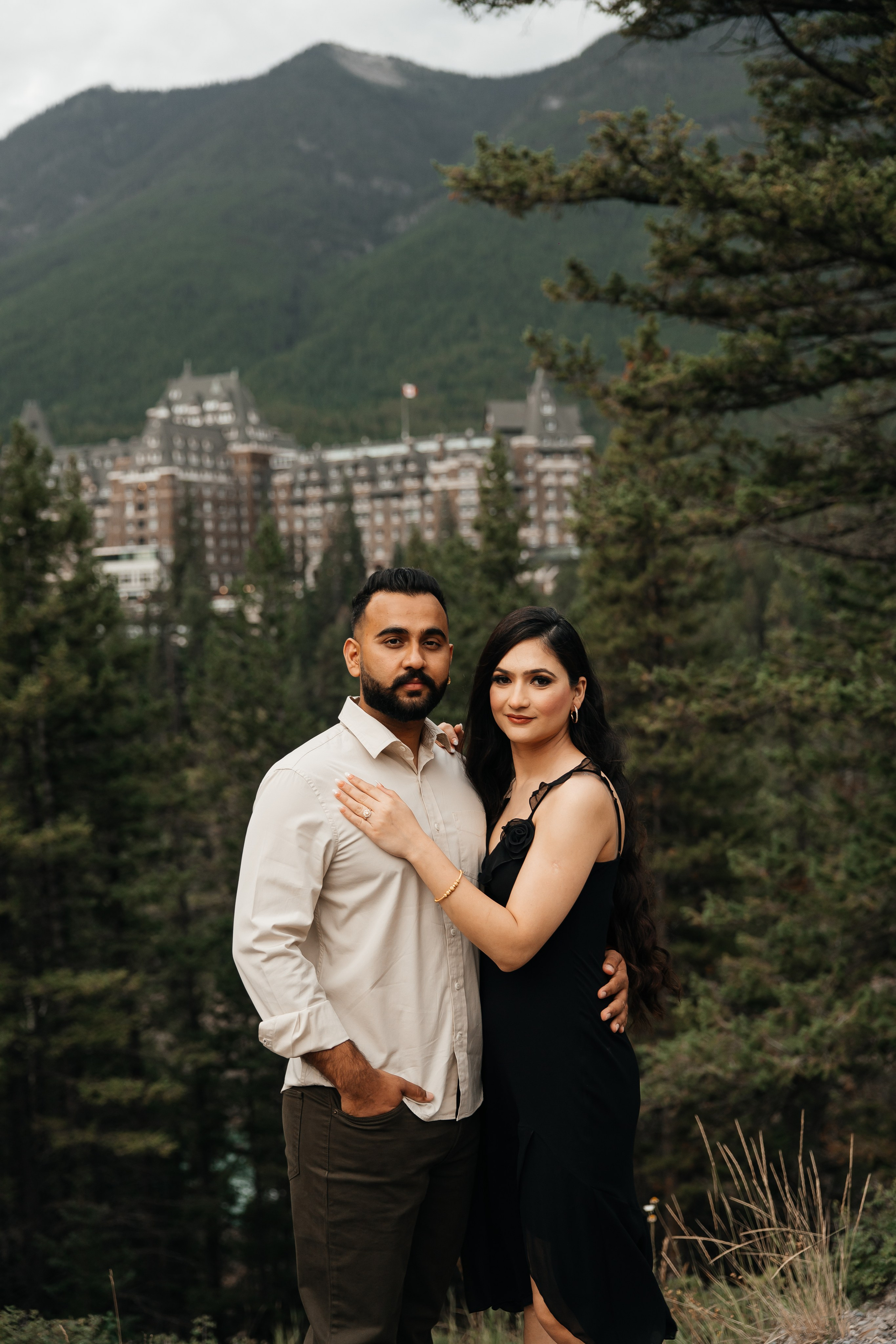 Top 7 Best Photoshoot Locations in Banff and Canmore for Families, Engagements, and Weddings