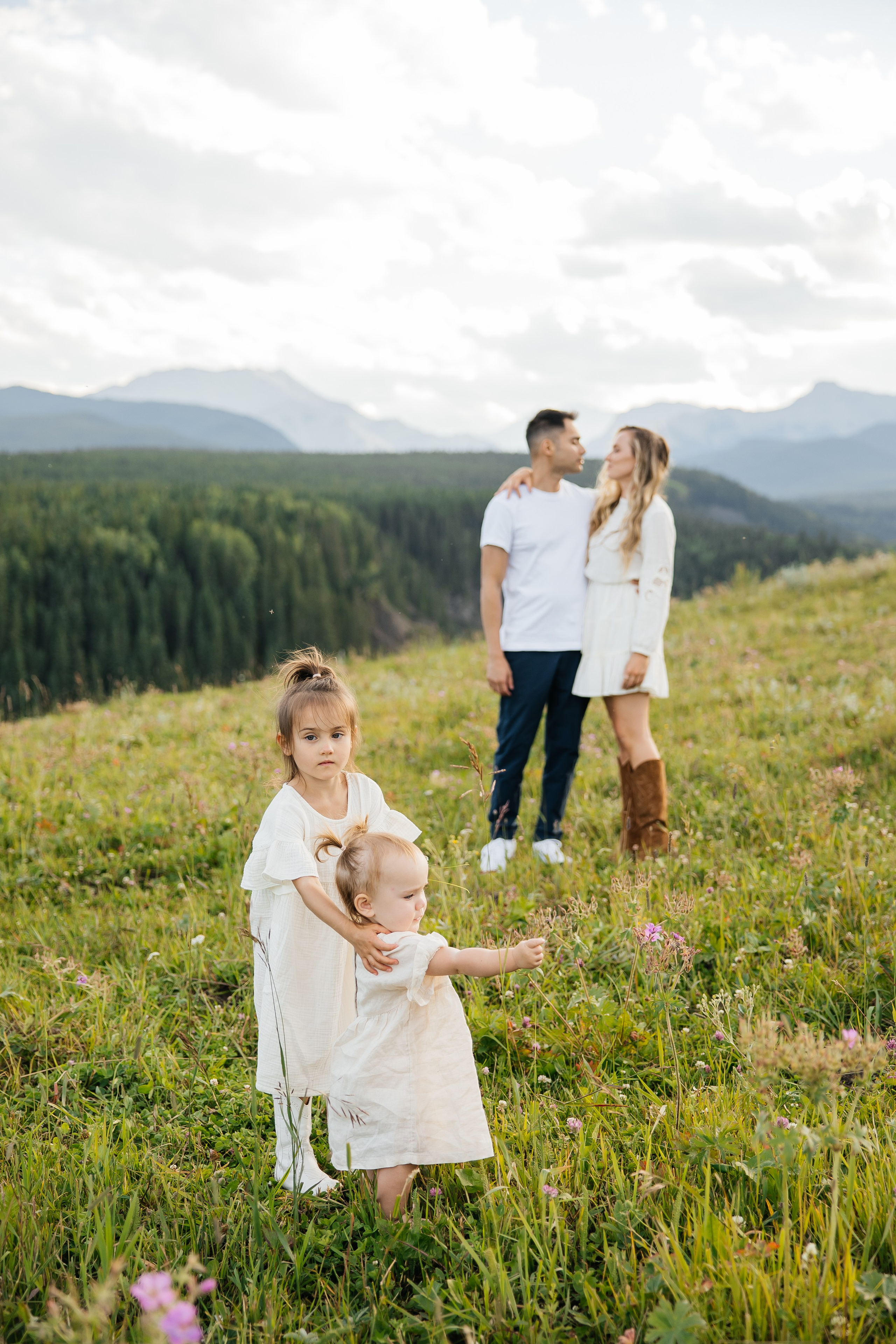 Family. Bighorh lookout