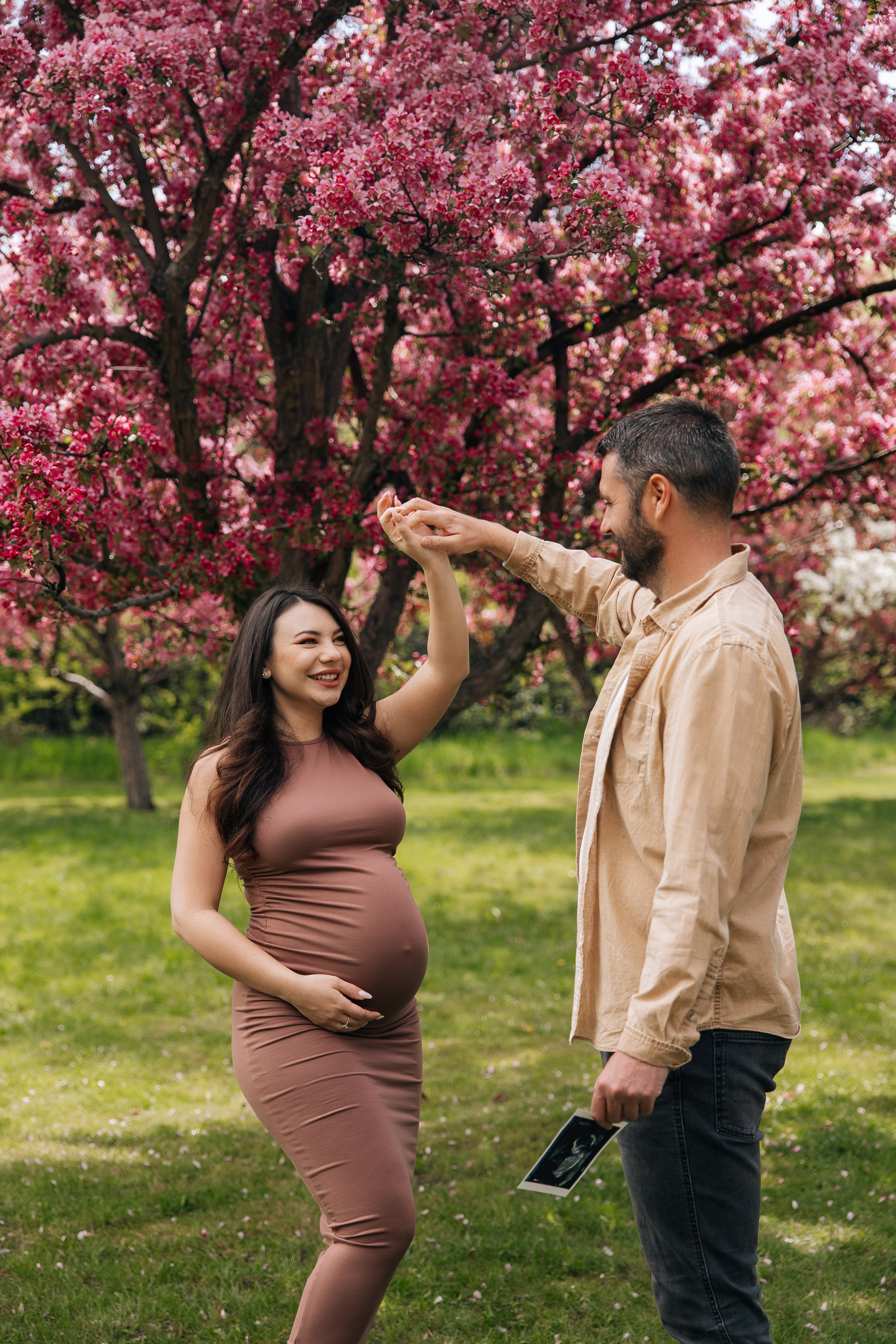 Maternity. Cherry blossom