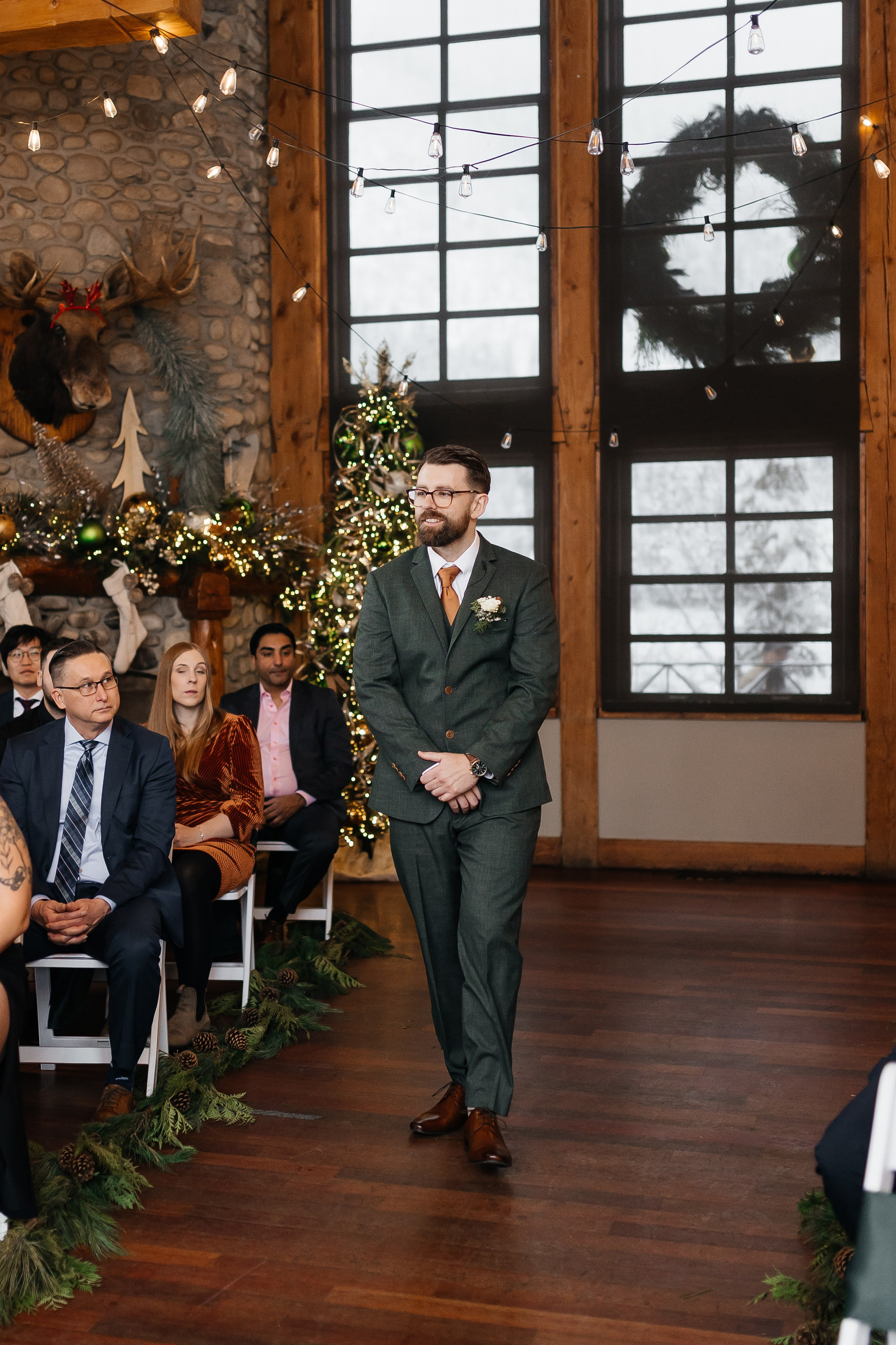 Winter wedding. Emerald lake lodge. Affordable Photographer in Calgary — Tetiana Shuhai