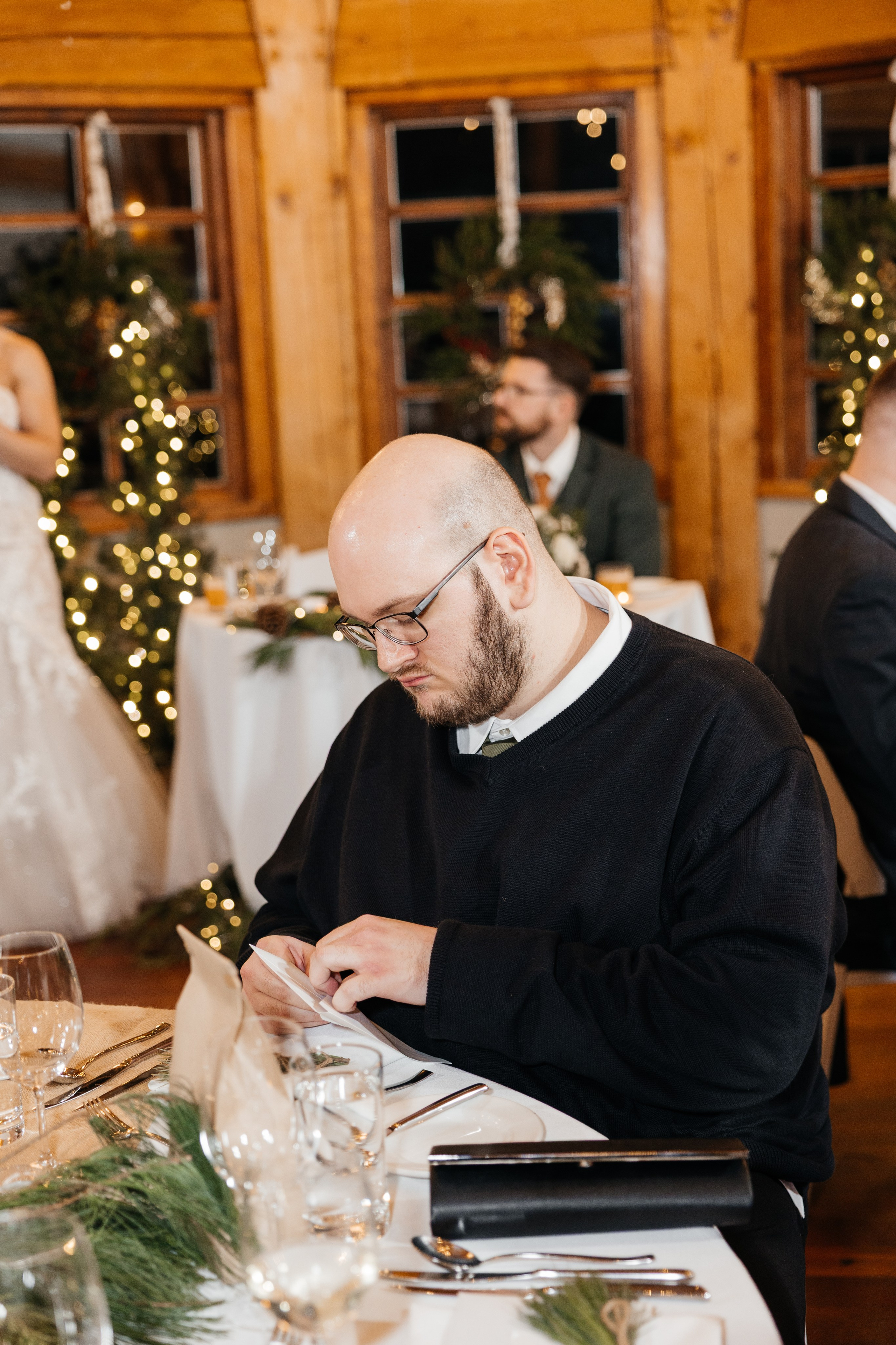 Winter wedding. Emerald lake lodge. Affordable Photographer in Calgary — Tetiana Shuhai