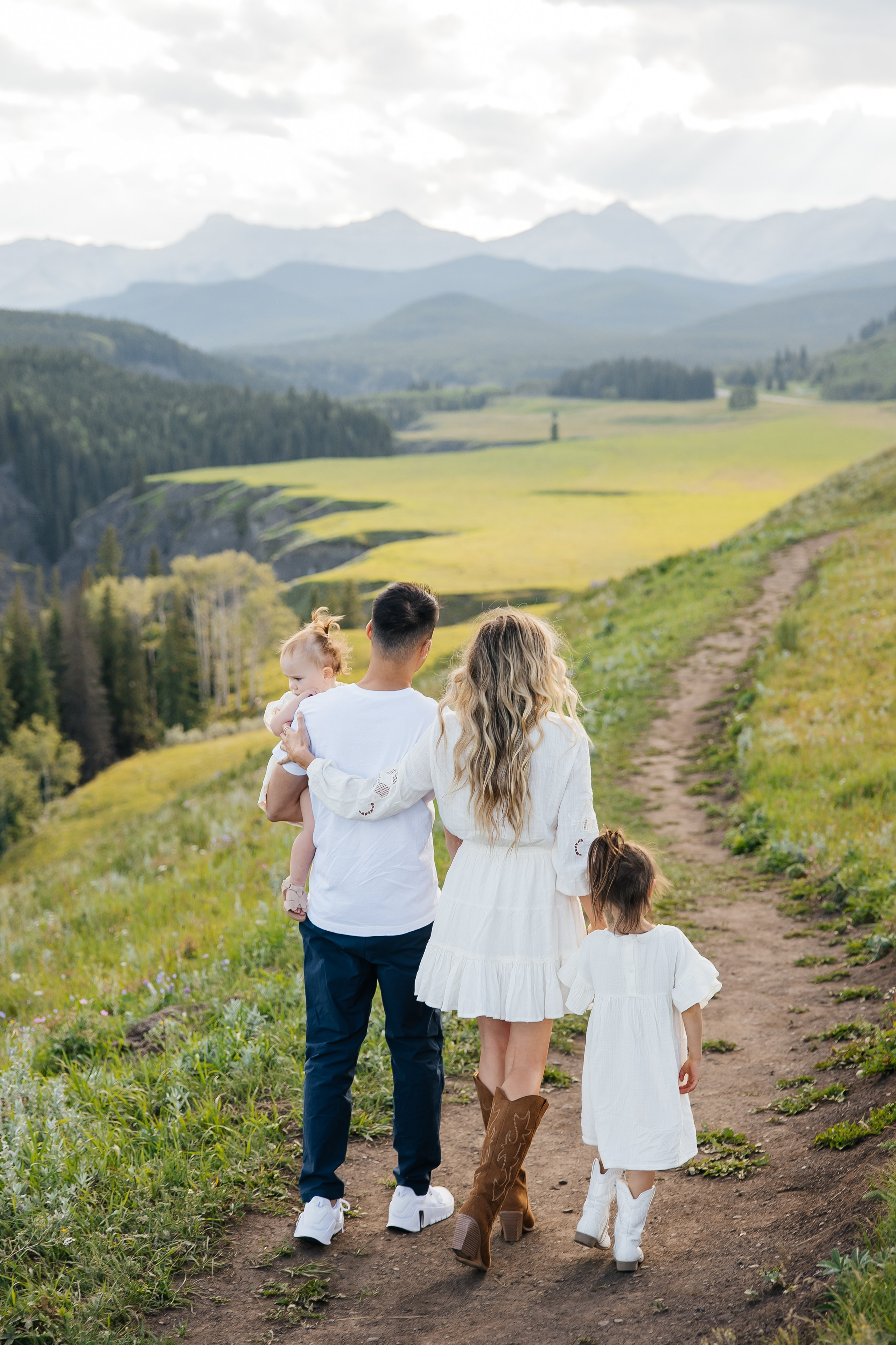 Family. Bighorh lookout