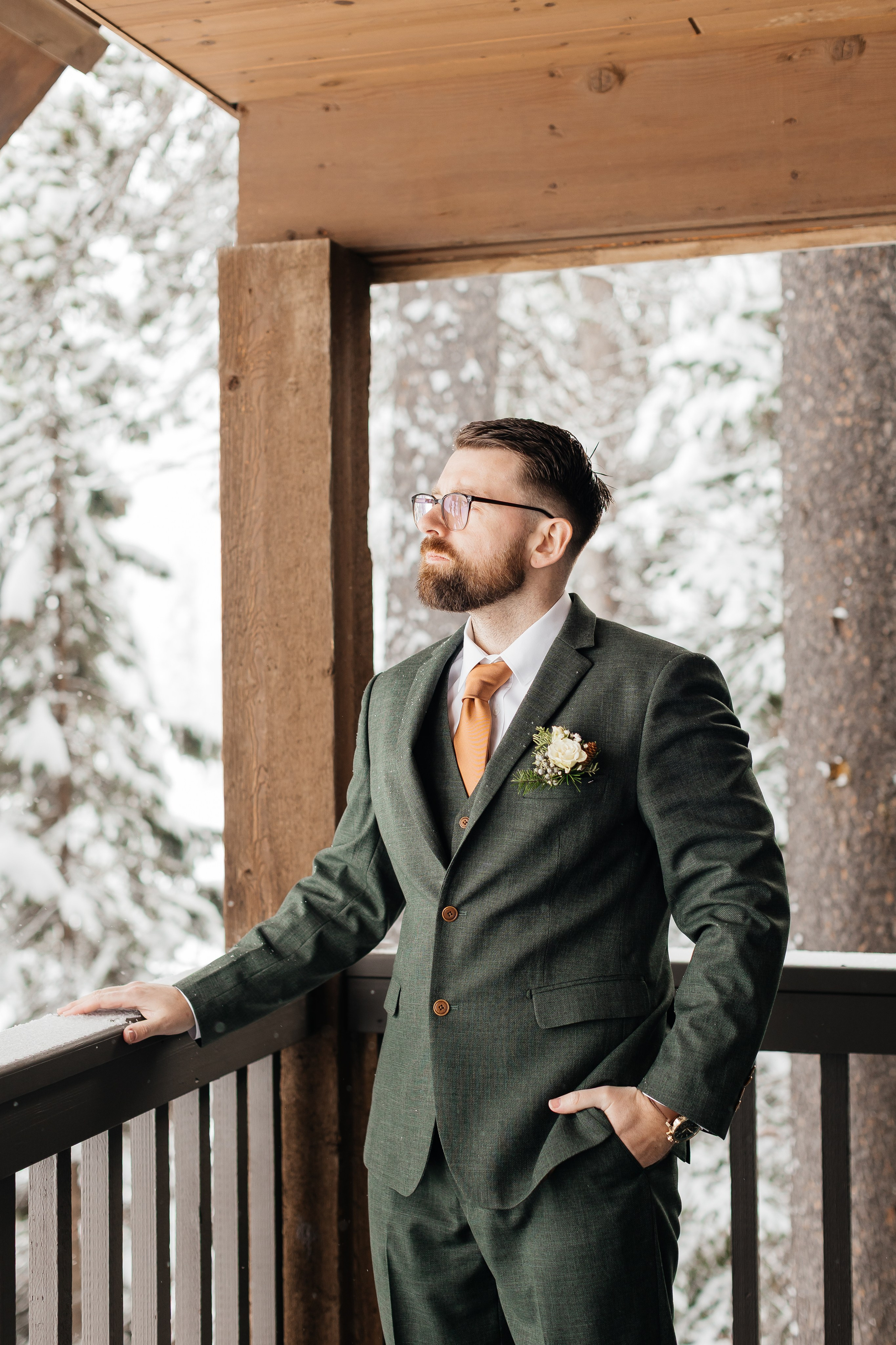 Winter wedding. Emerald lake lodge. Affordable Photographer in Calgary — Tetiana Shuhai