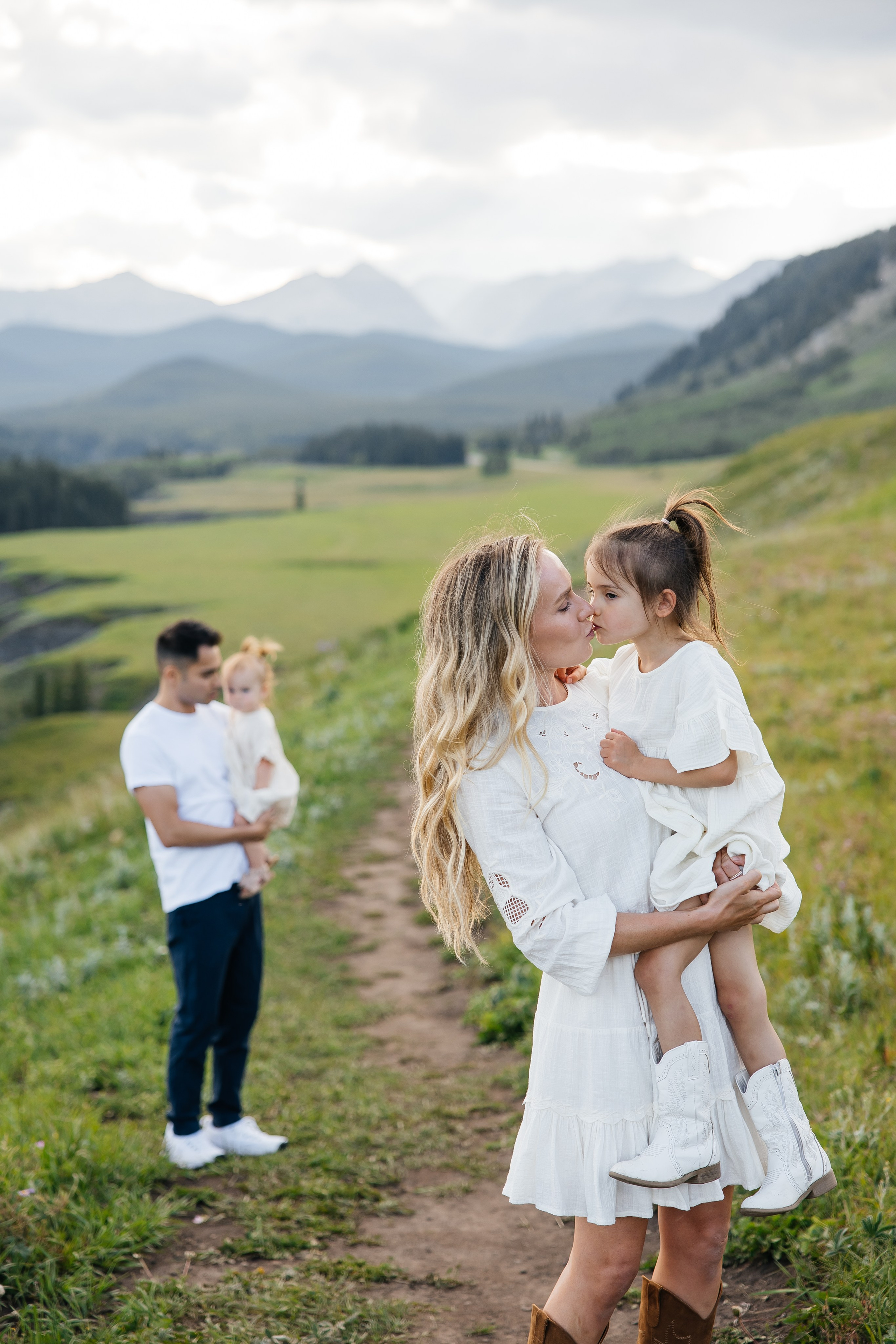 Family. Bighorh lookout