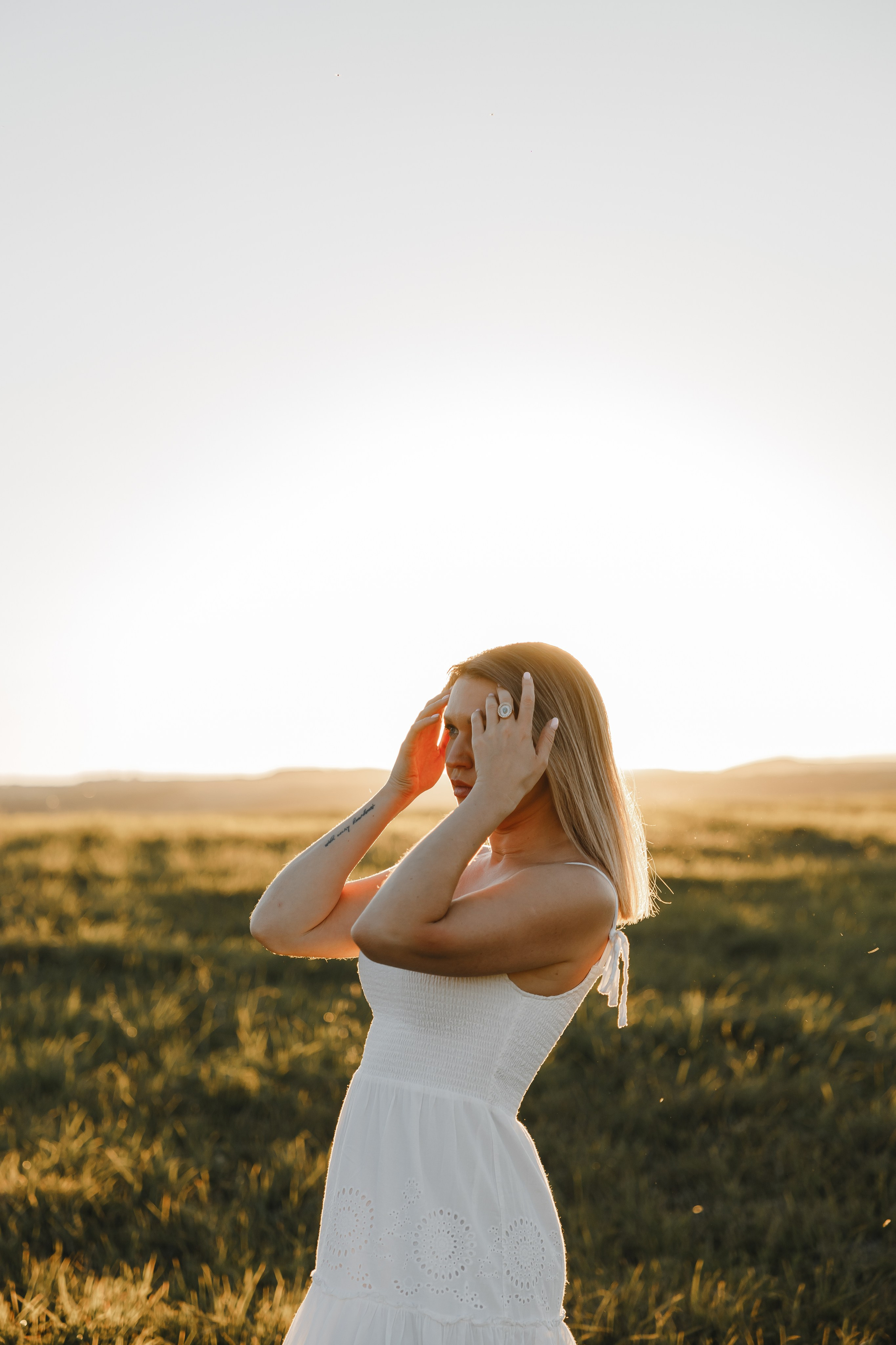 Maria. Sunset photoshoot with hourse