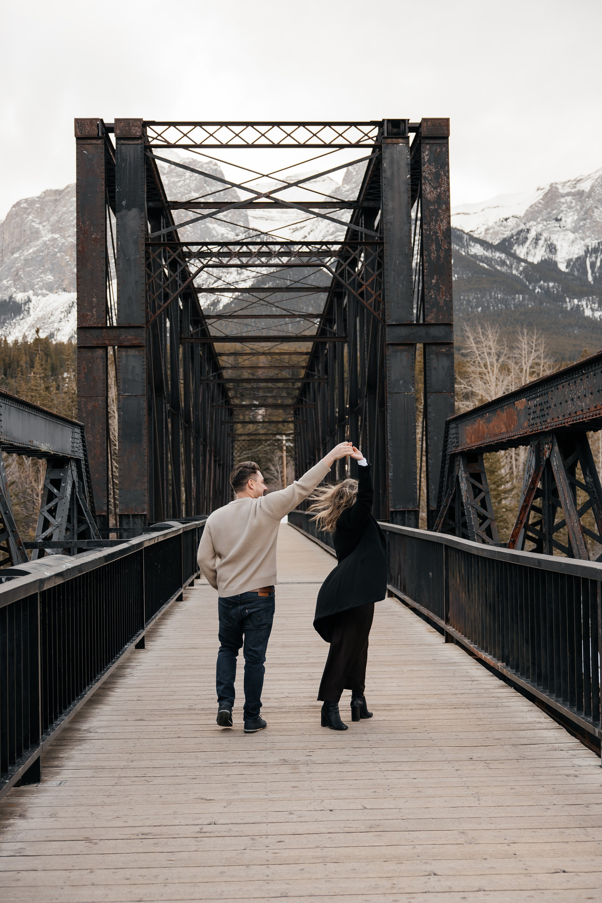 Top 7 Best Photoshoot Locations in Banff and Canmore for Families, Engagements, and Weddings