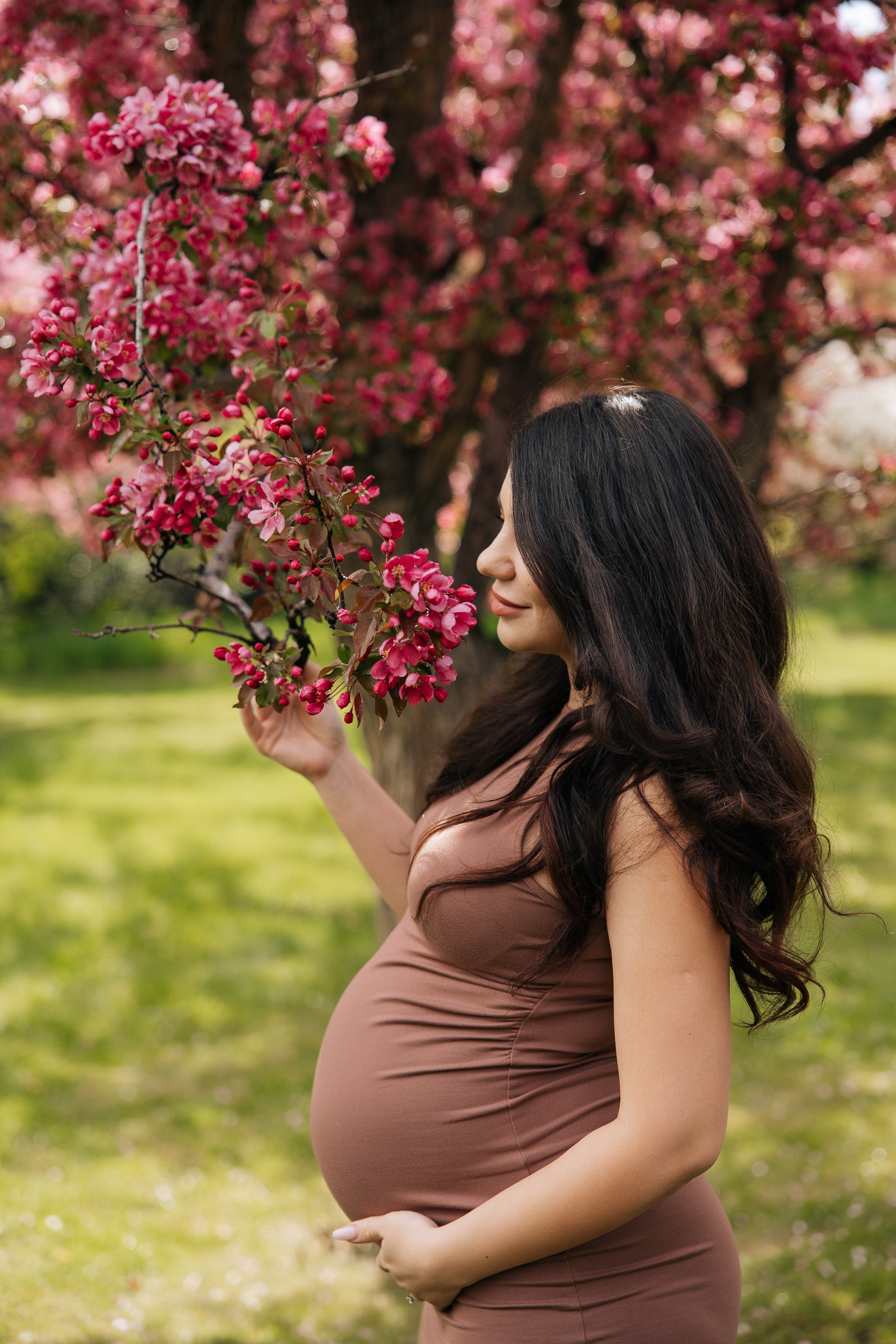 Maternity. Cherry blossom