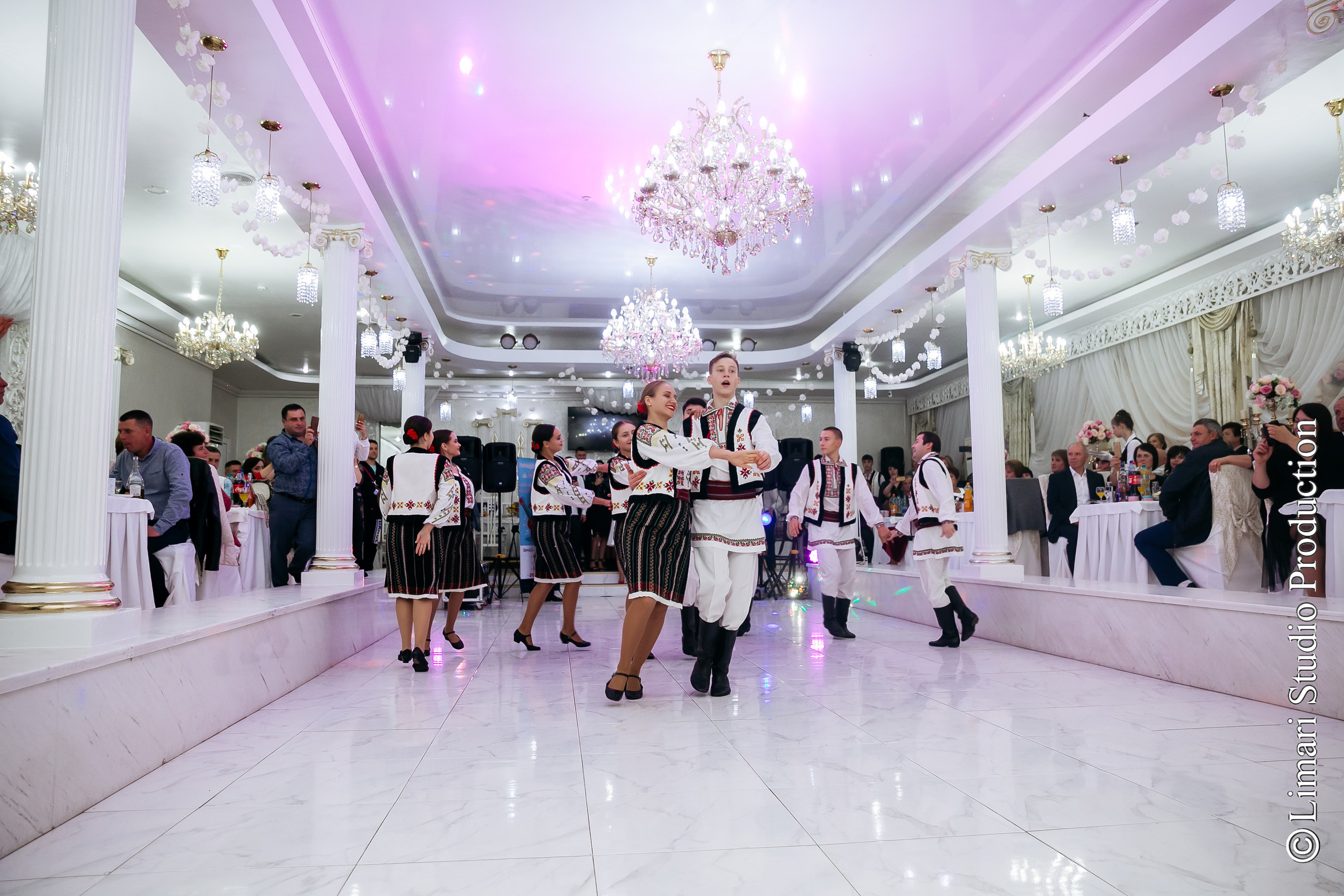 Ovidiu & Otilia. Фото видео в молдове