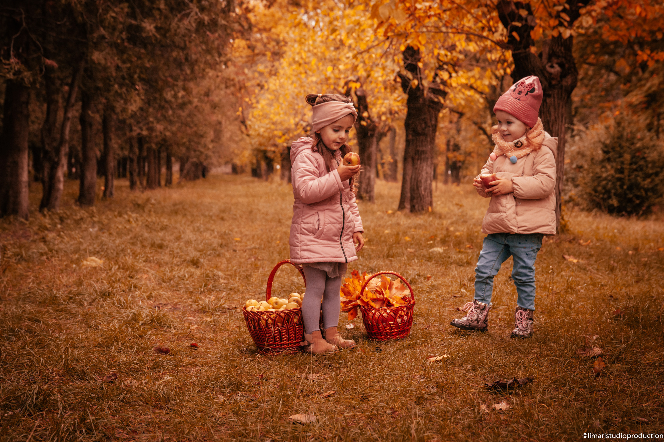 Alexandra & Sofia. Фото видео в молдове