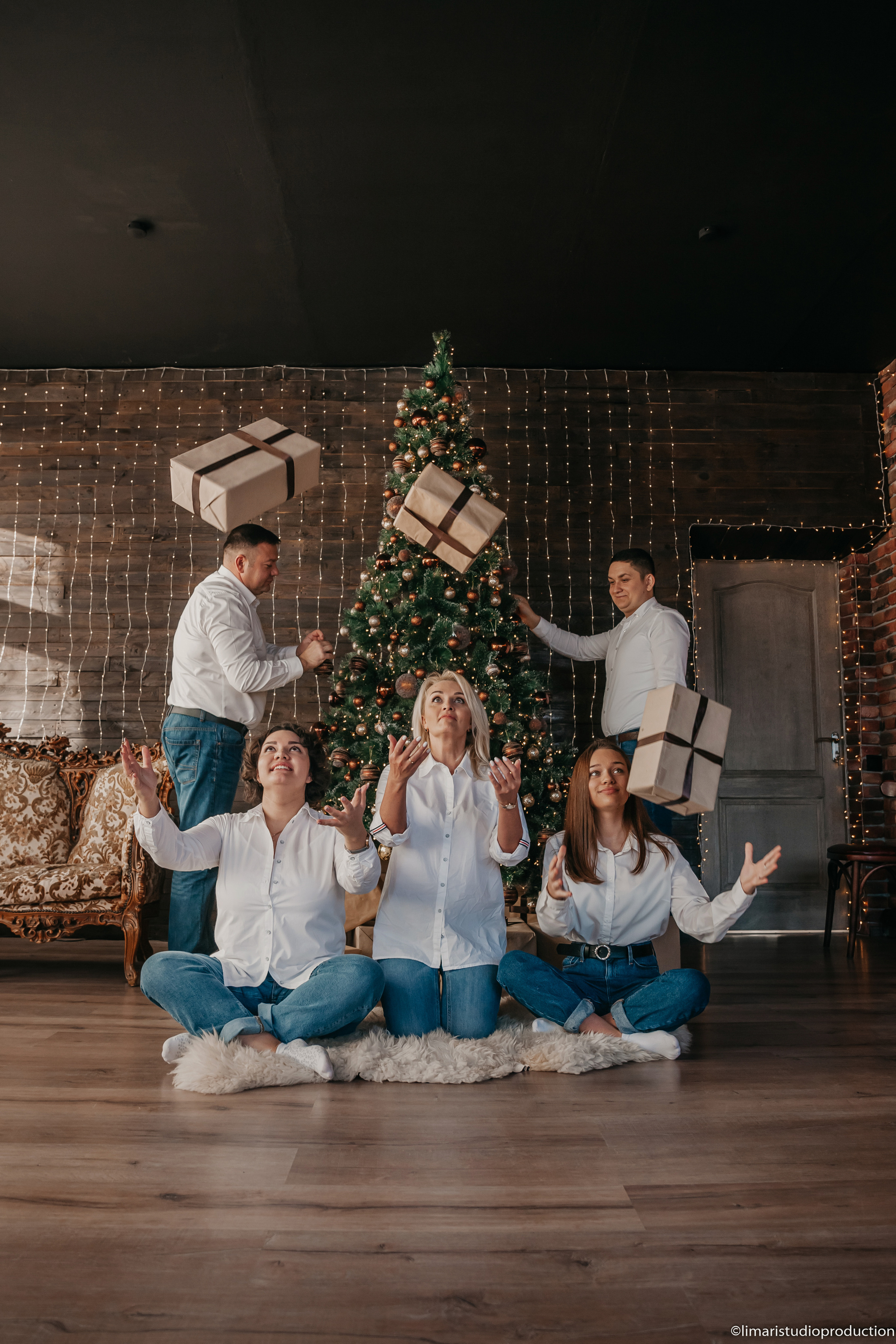 Новый год семьи Мотря. Фото видео в молдове