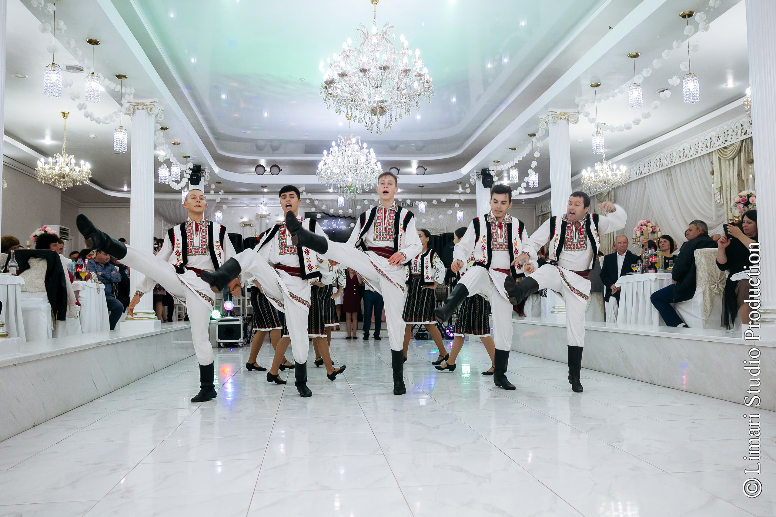 Ovidiu & Otilia. Фото видео в молдове