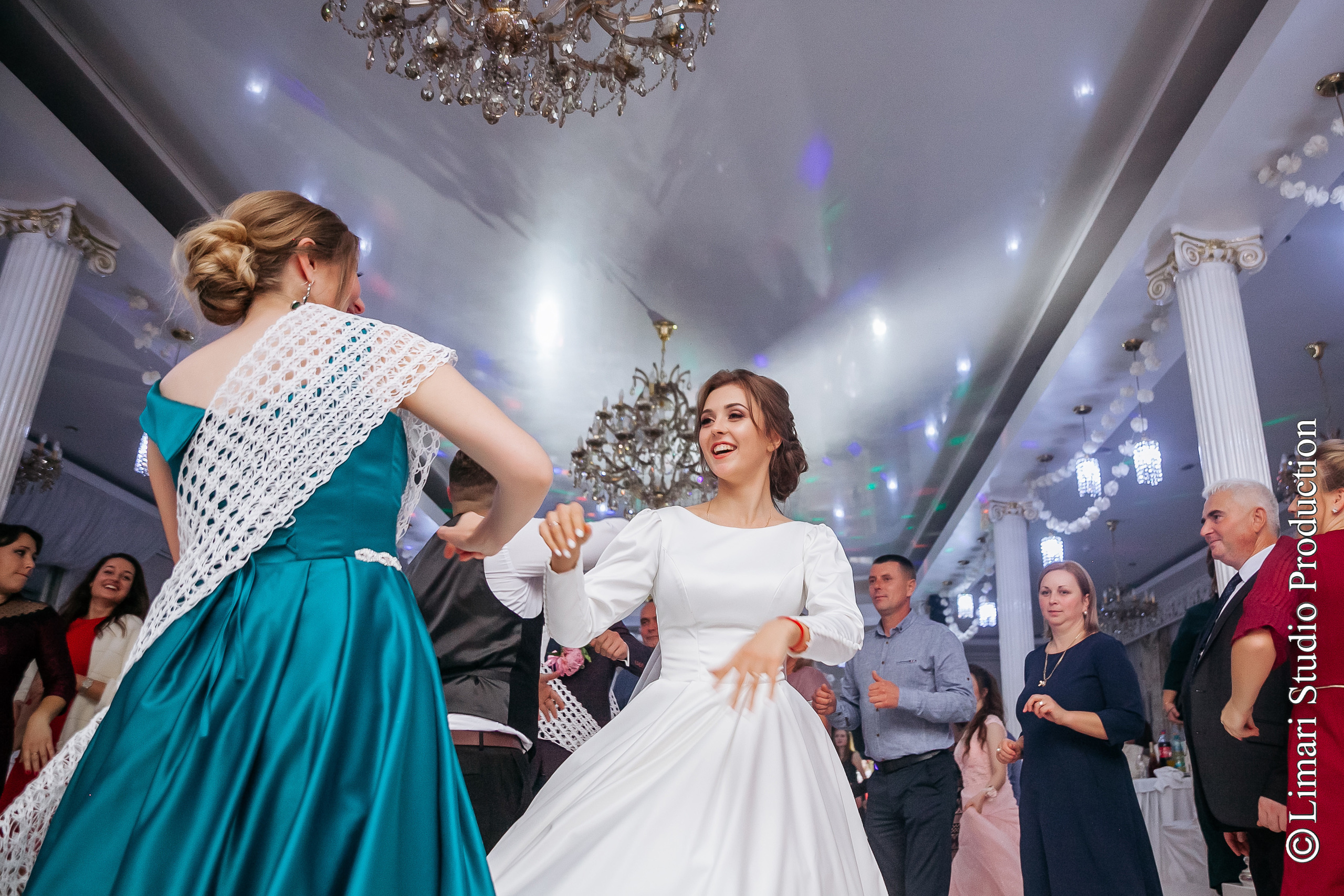 Ovidiu & Otilia. Фото видео в молдове