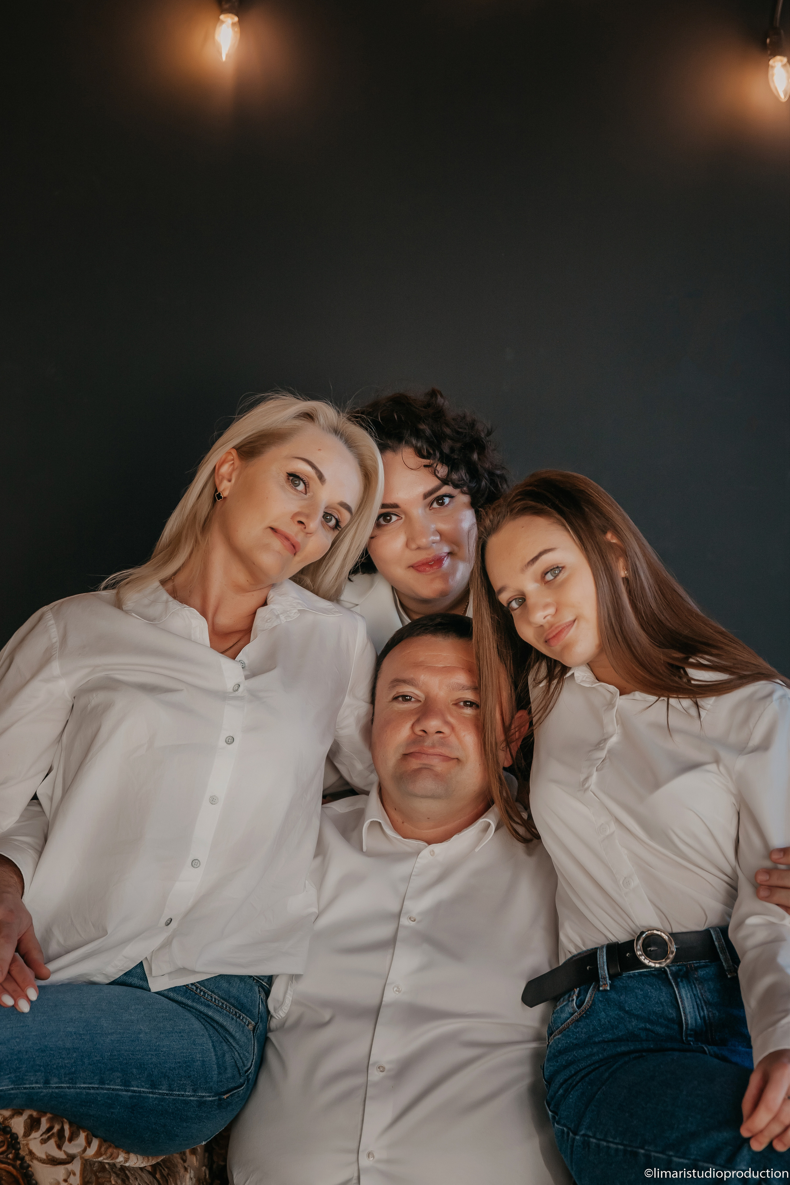 Новый год семьи Мотря. Фото видео в молдове