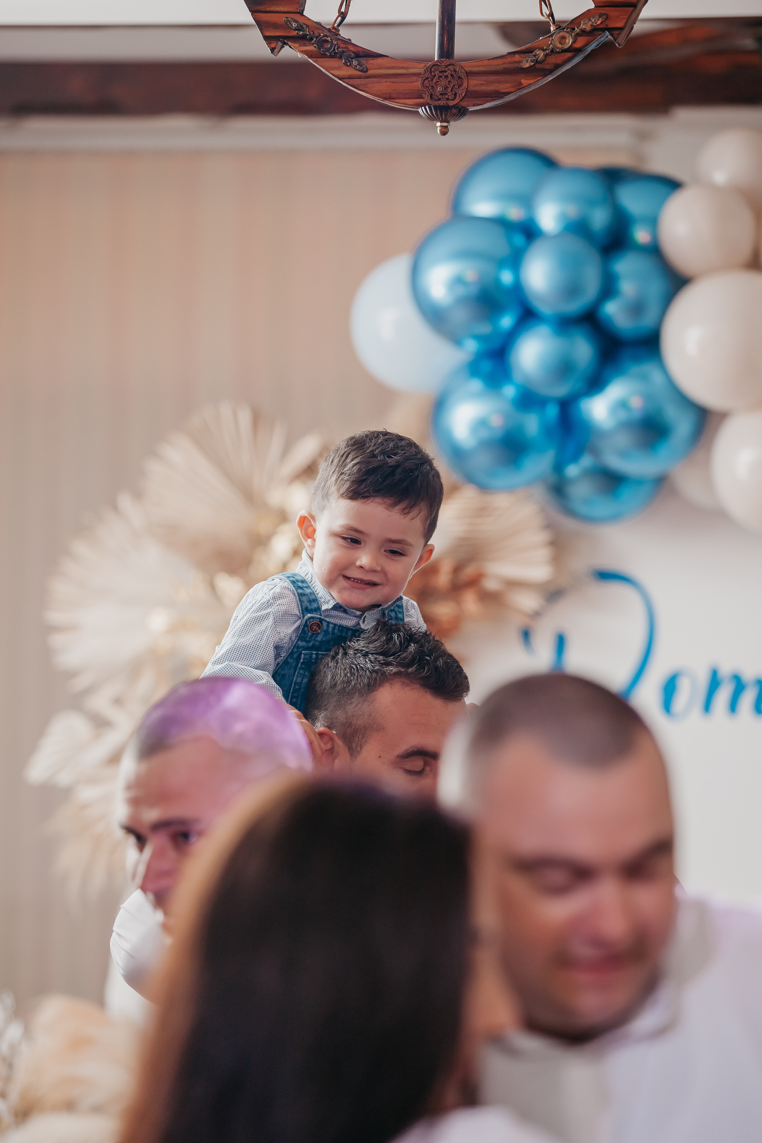 Кумэтрия Доминика. Фото видео в молдове