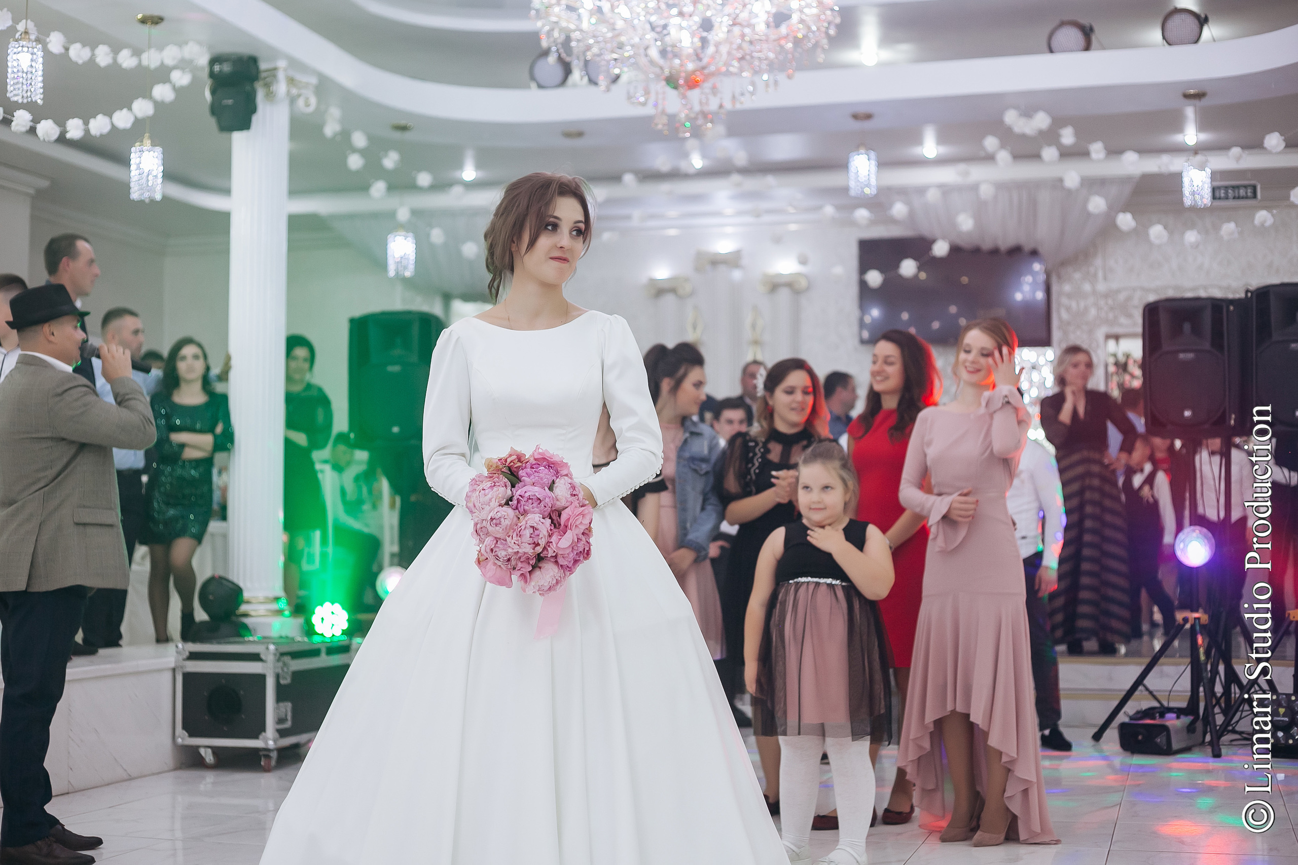 Ovidiu & Otilia. Фото видео в молдове