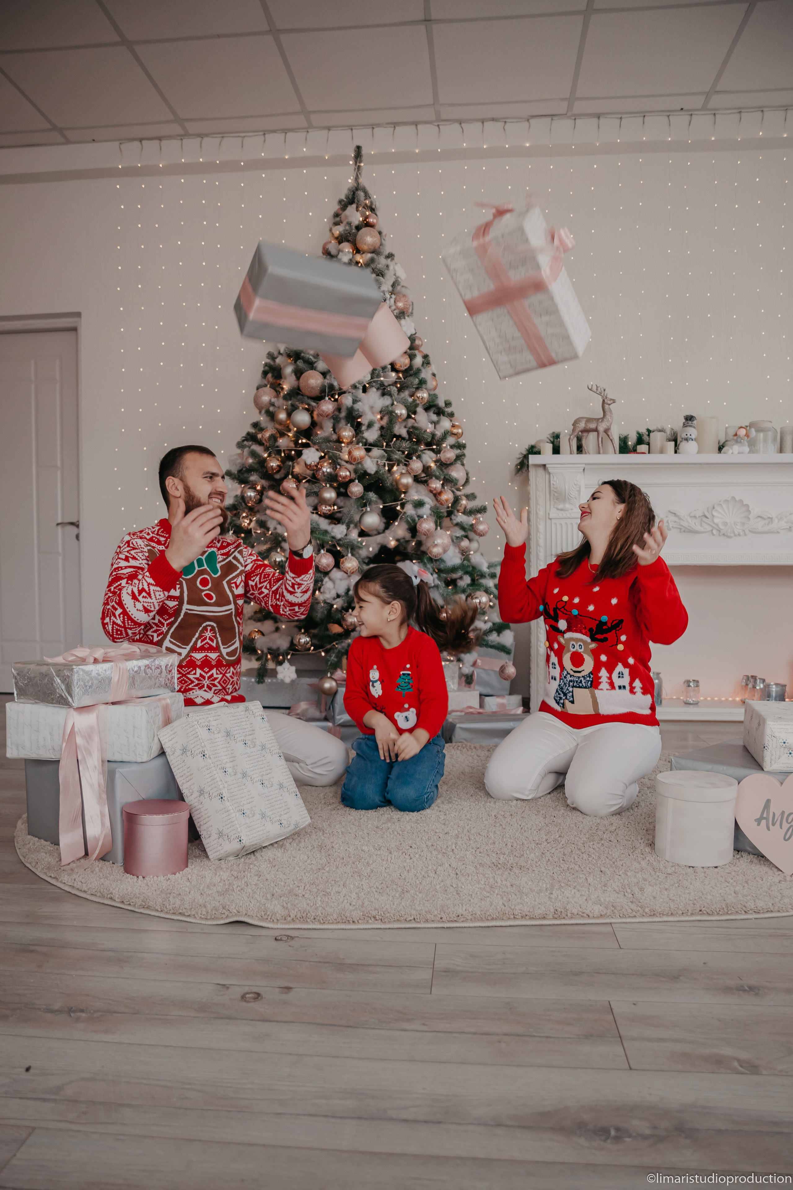 Новый год семьи Карпинеану. Фото видео в молдове