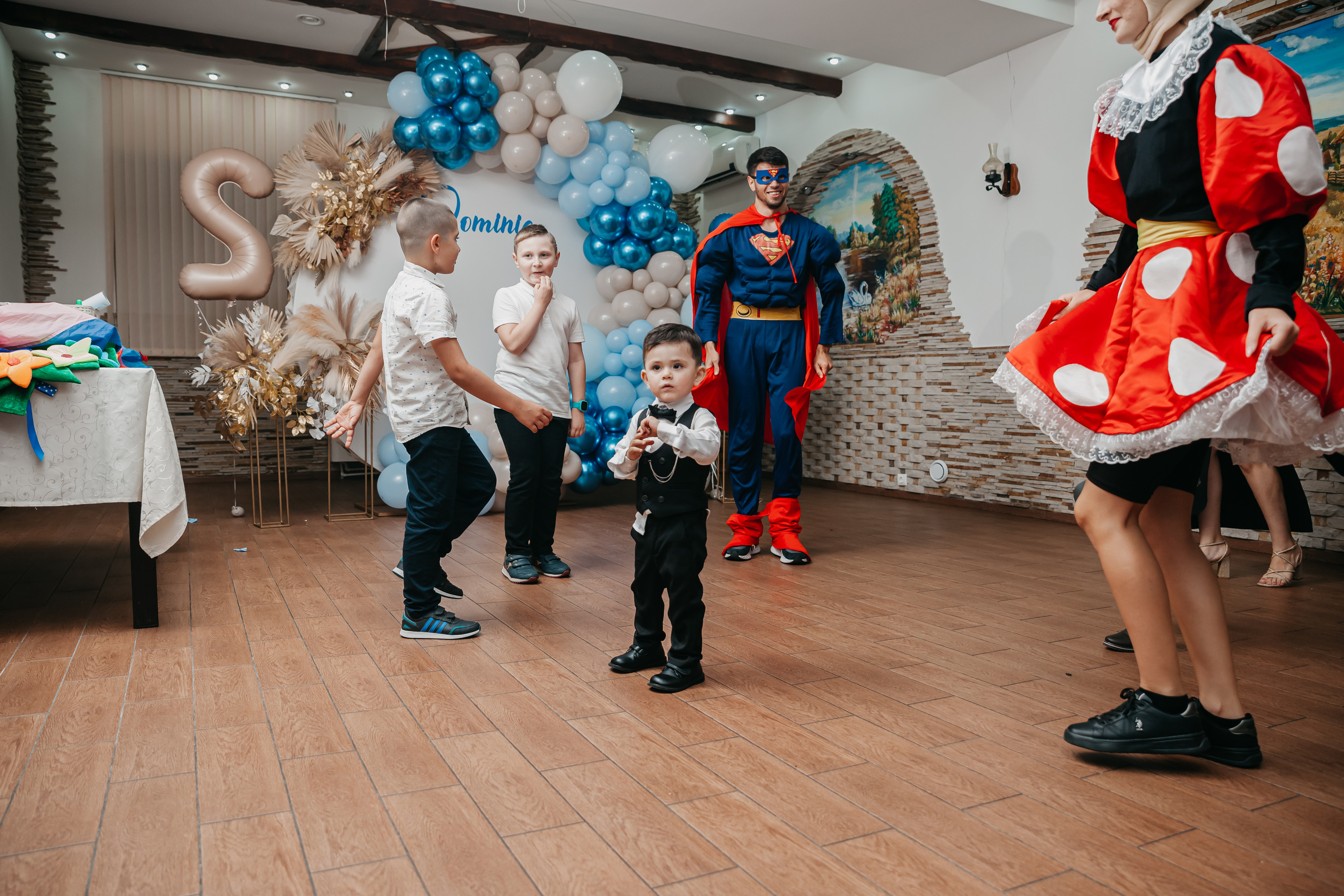 Кумэтрия Доминика. Фото видео в молдове