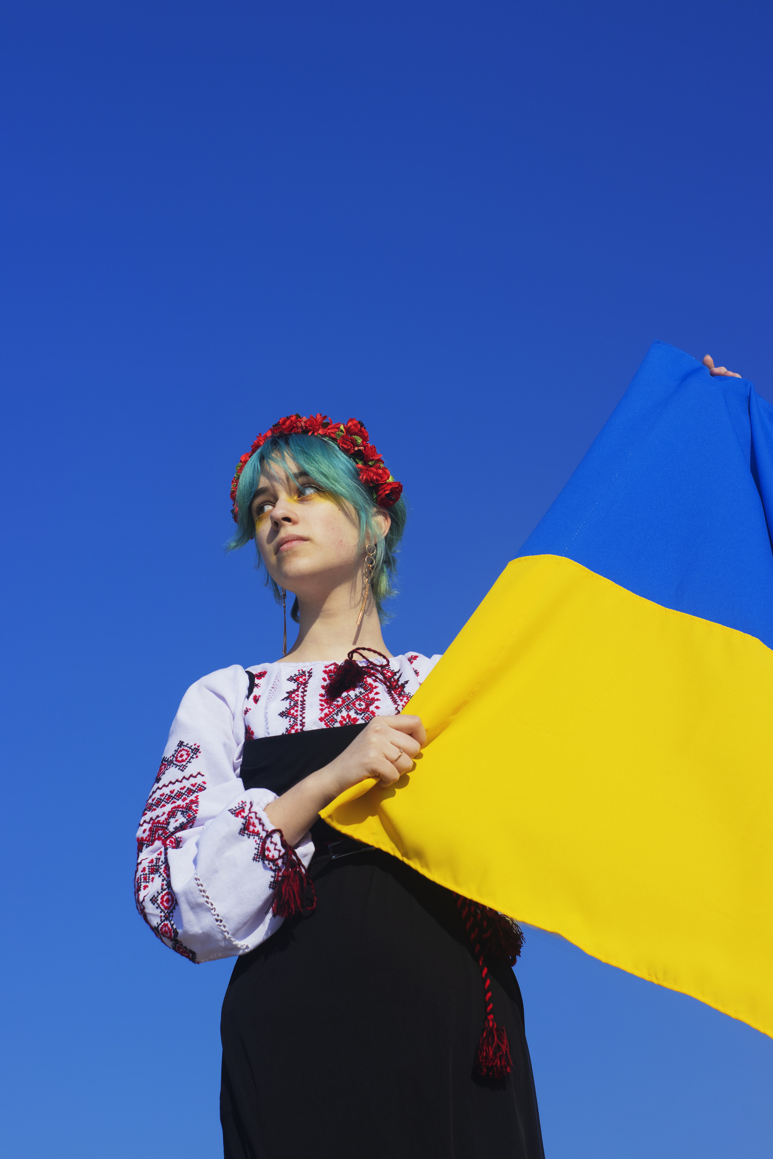 💙💛 Україна понад усе. +seexteens chase the moon 🌙+