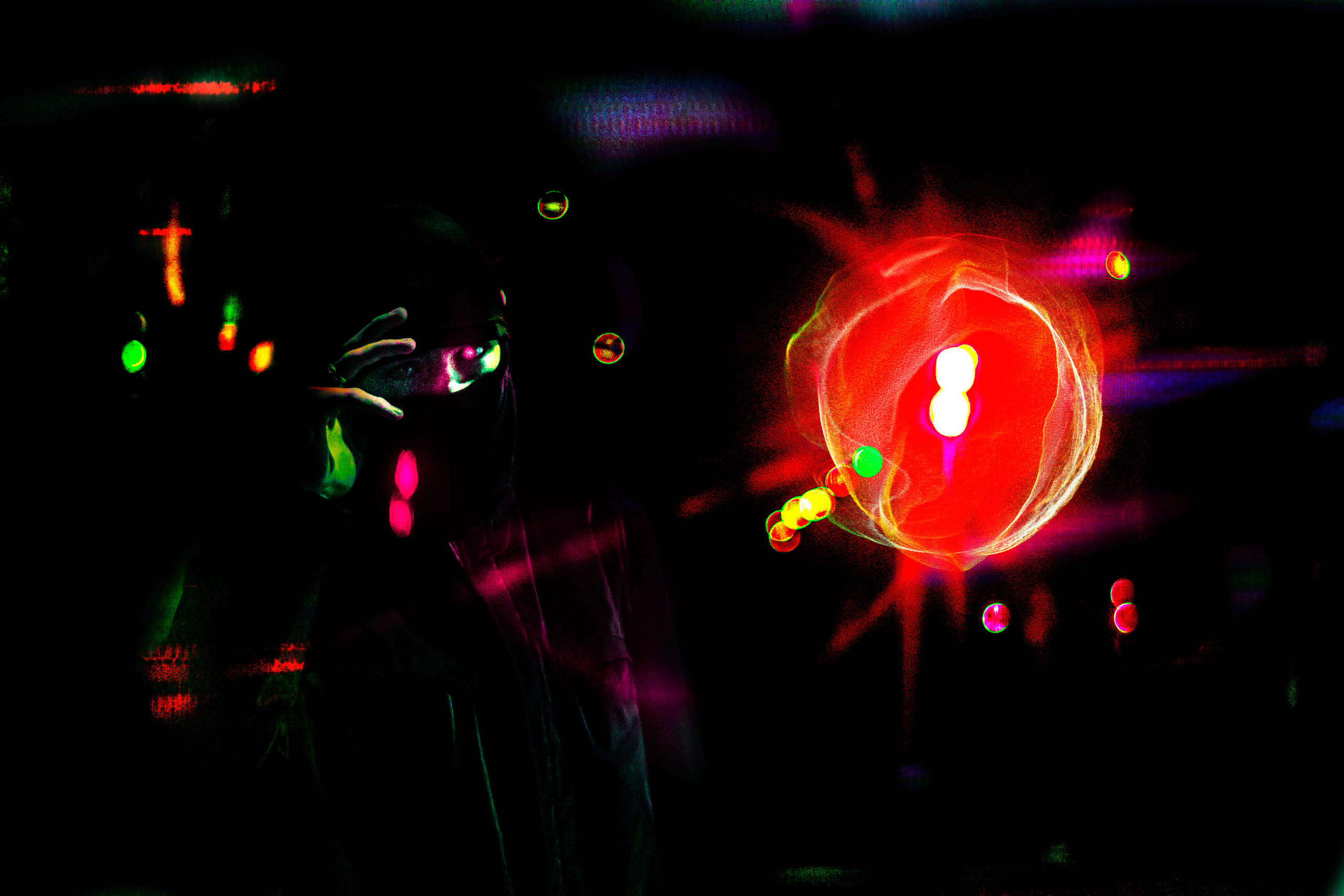 Влад 😎. +seexteens chase the moon 🌙+