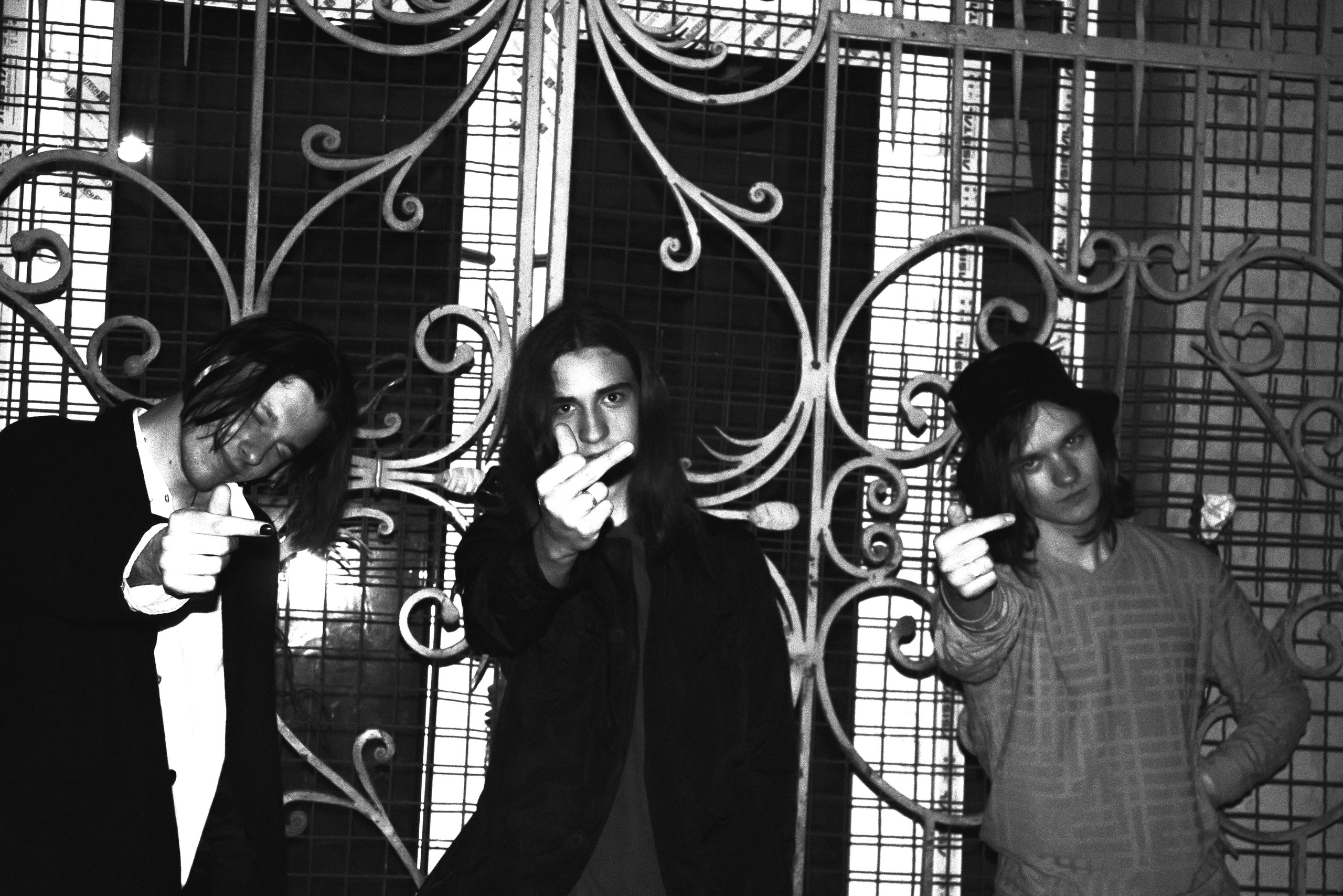 NIGHTS-. +seexteens chase the moon 🌙+